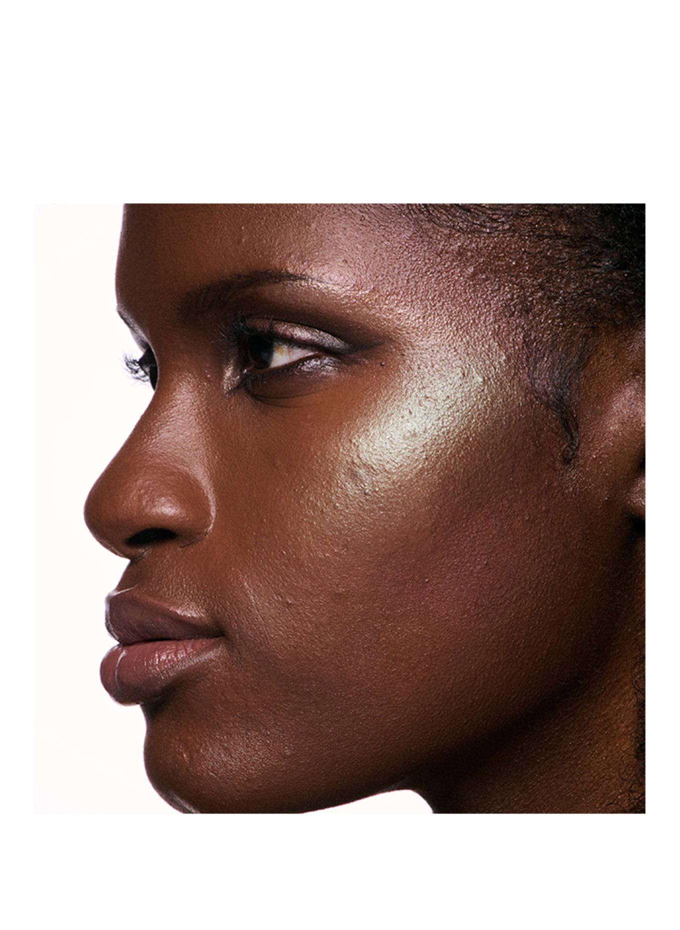 M.A.C BOUNCE & GLEAM HIGHLIGHTER: INVEST MINT