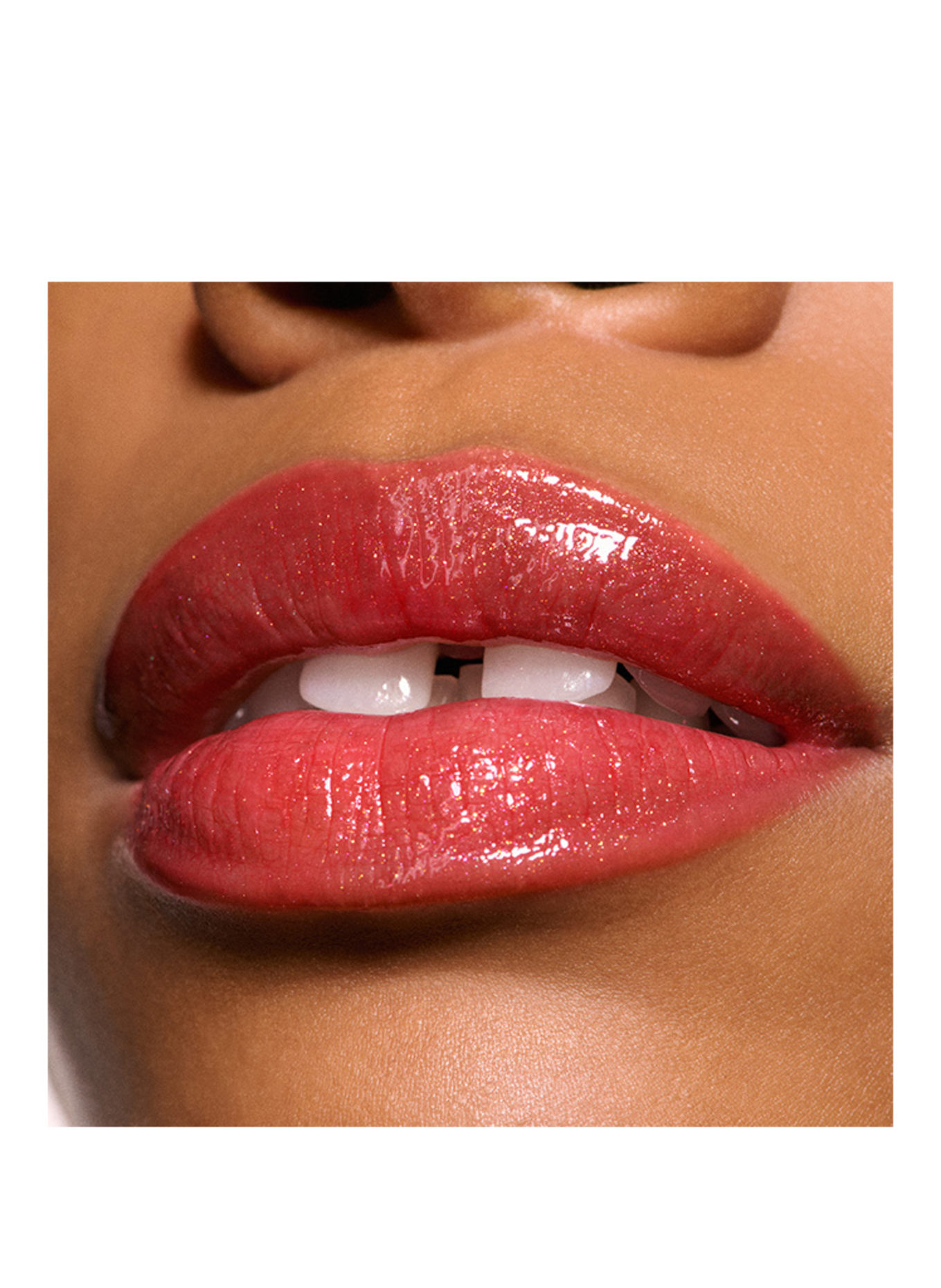 M.A.C BLOWING AIR KISSES GLOSSY LIP DUO