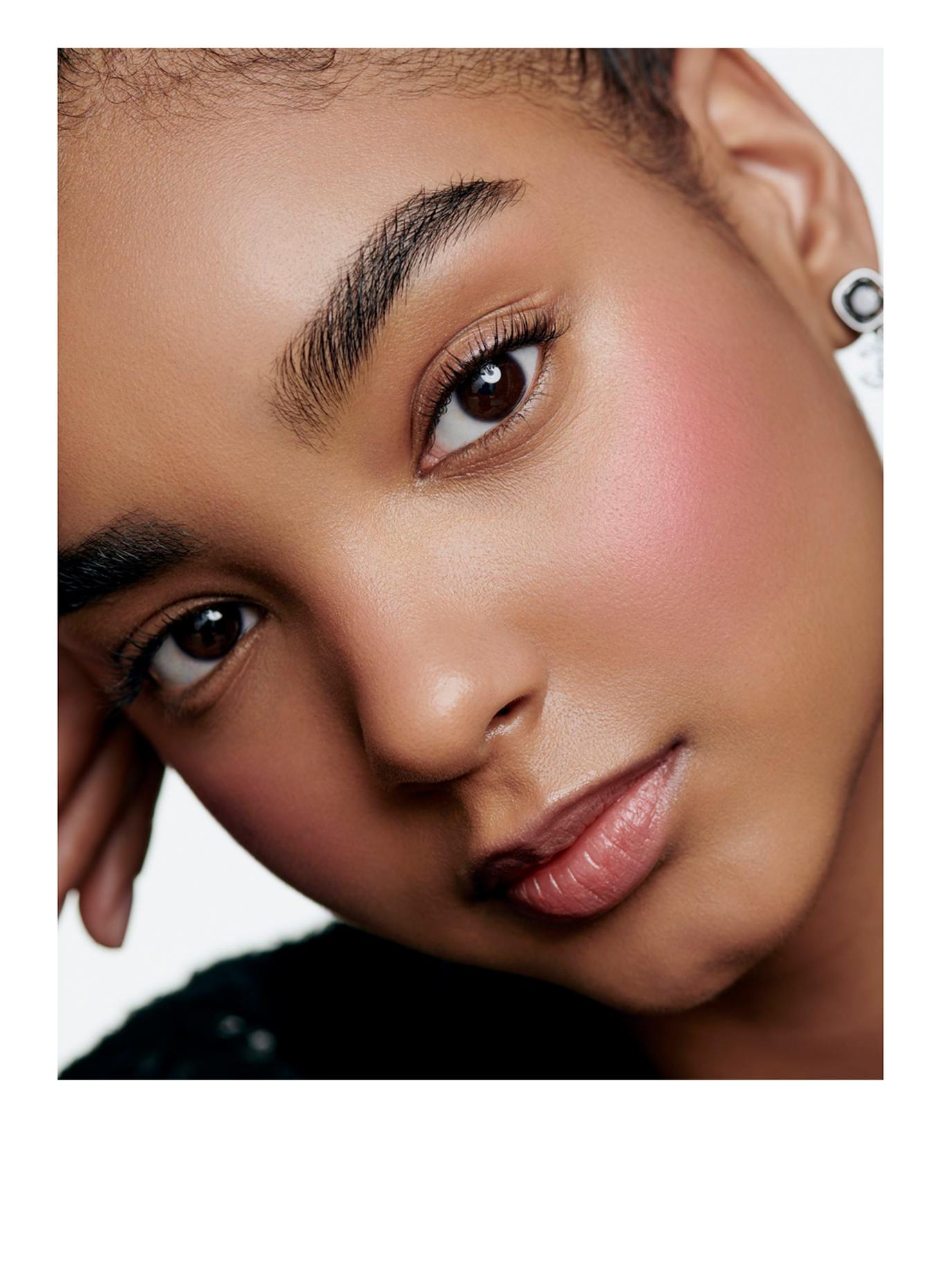 CHANEL ROUGE NOIR CONFIDENCE: 151948