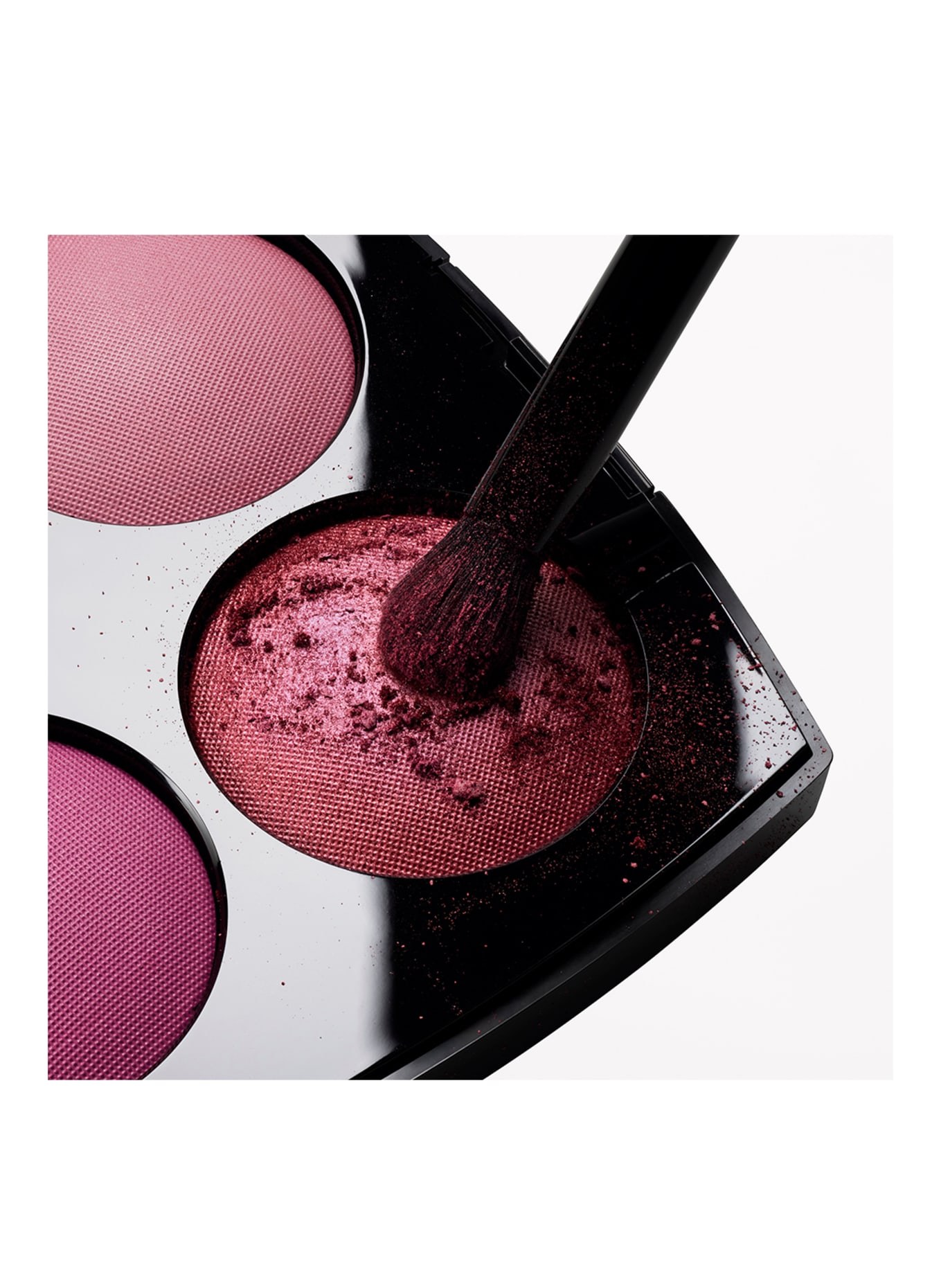 CHANEL ROUGE NOIR CONFIDENCE: 151948