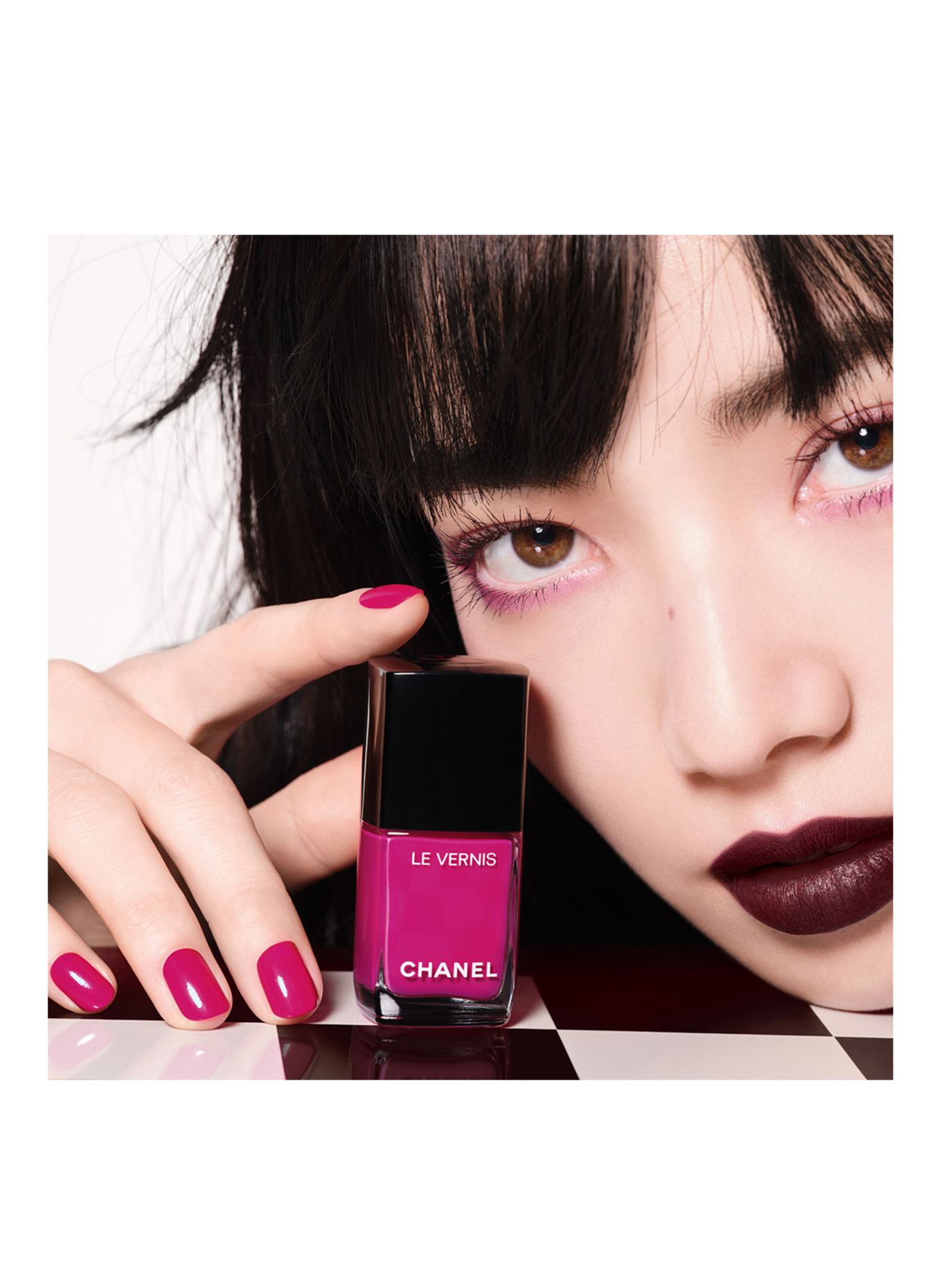 CHANEL LE VERNIS: 397 ROUGE NOIR