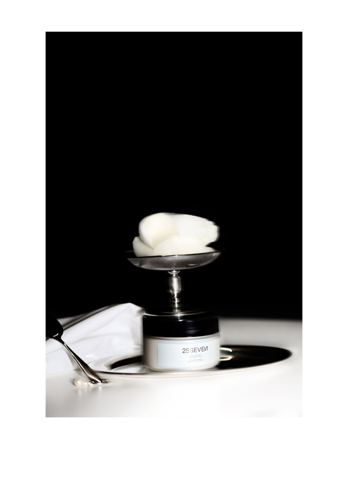 25SEVEN SOFT SILENCE