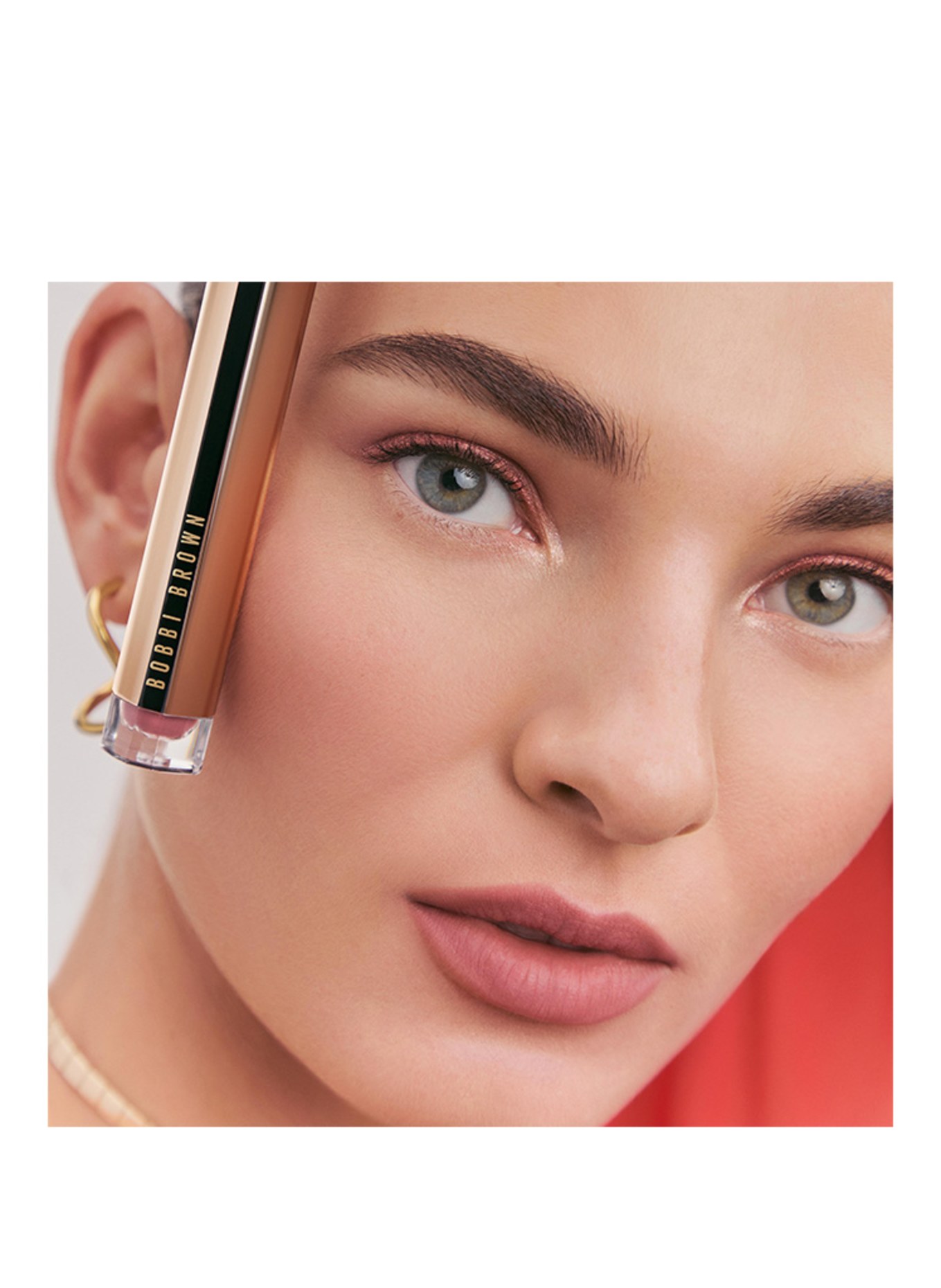 BOBBI BROWN LUXE MATTE LIQUID LIPSTICK: SANDWASH PINK