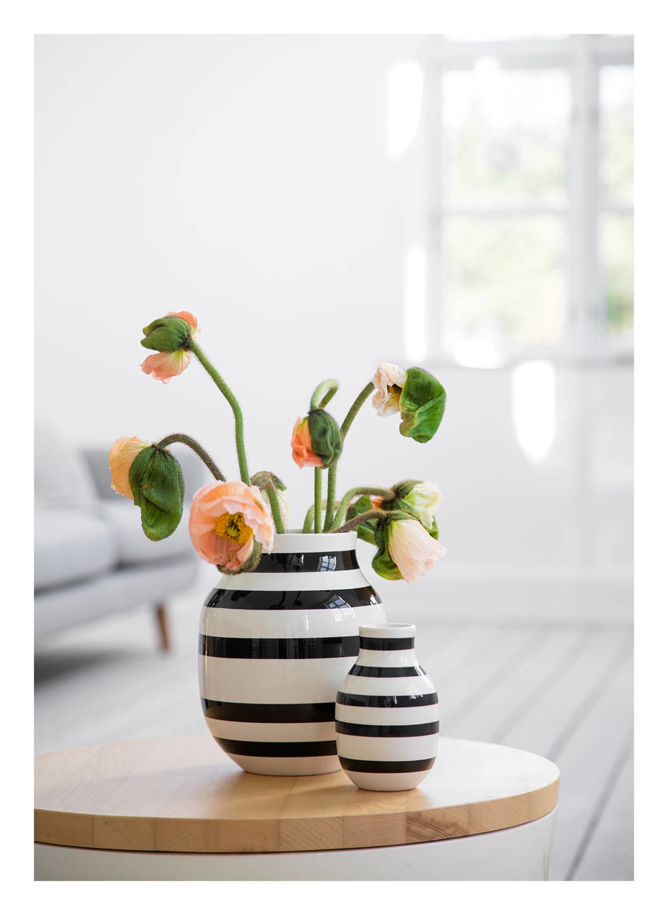 KÄHLER Vase OMAGGIO SMALL, Farbe: WEISS/ SCHWARZ (Bild 2)
