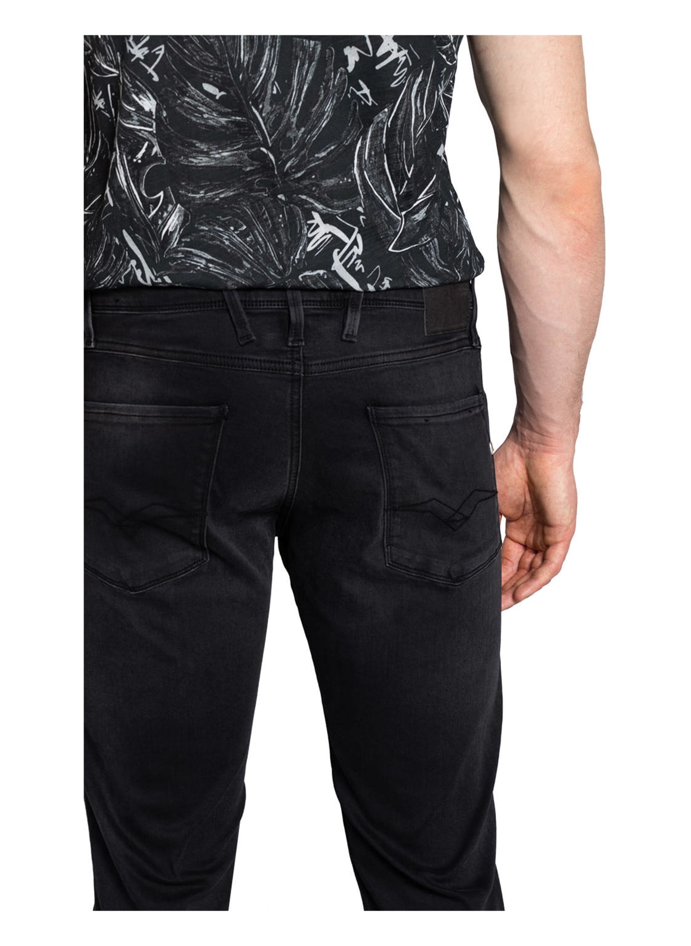 REPLAY Jeans ANBASS Slim Fit, Farbe: 097 DARK GREY	 (Bild 5)