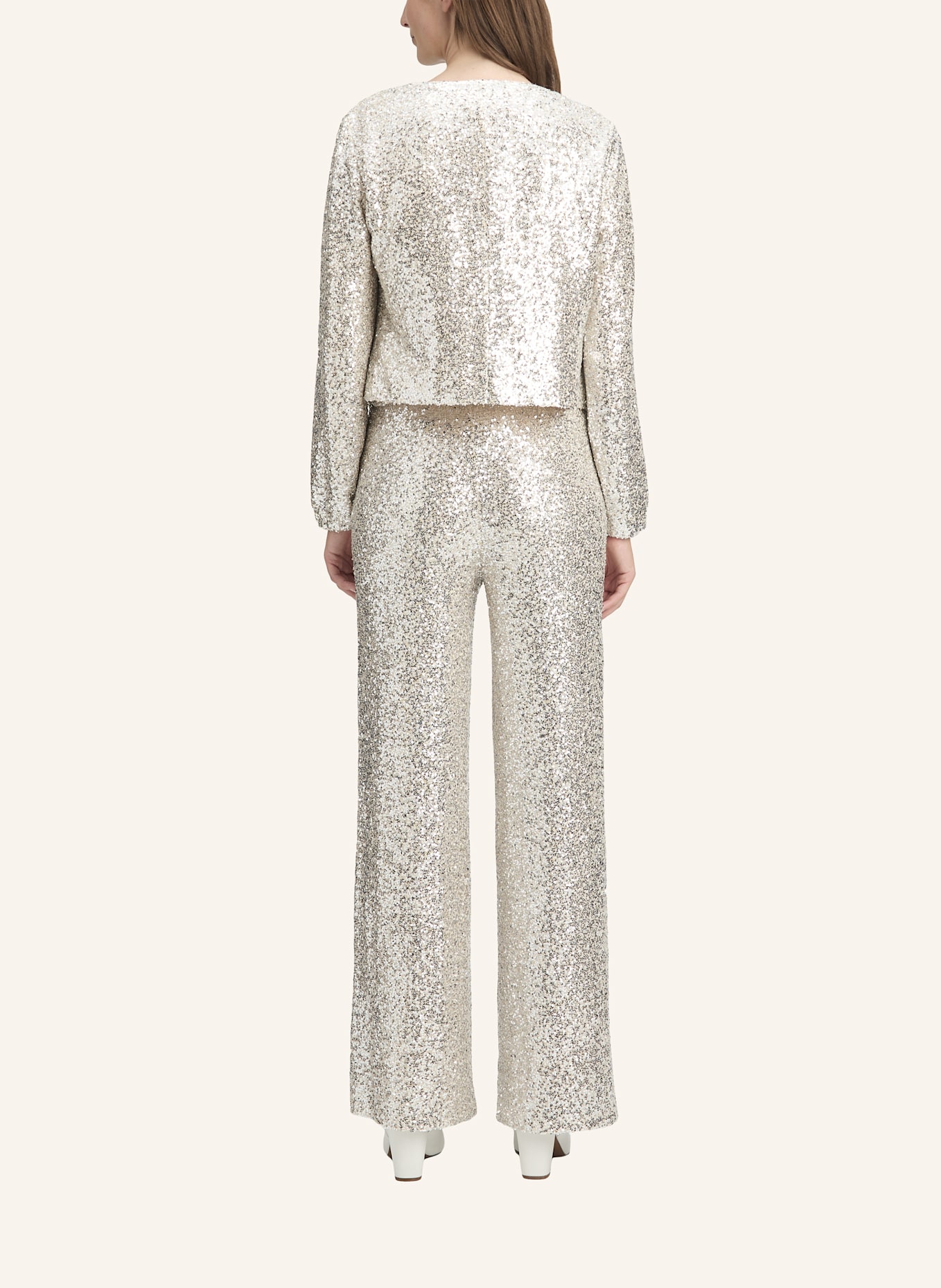 BETTY&CO Blouson mit Pailletten: CREME/ SILBER