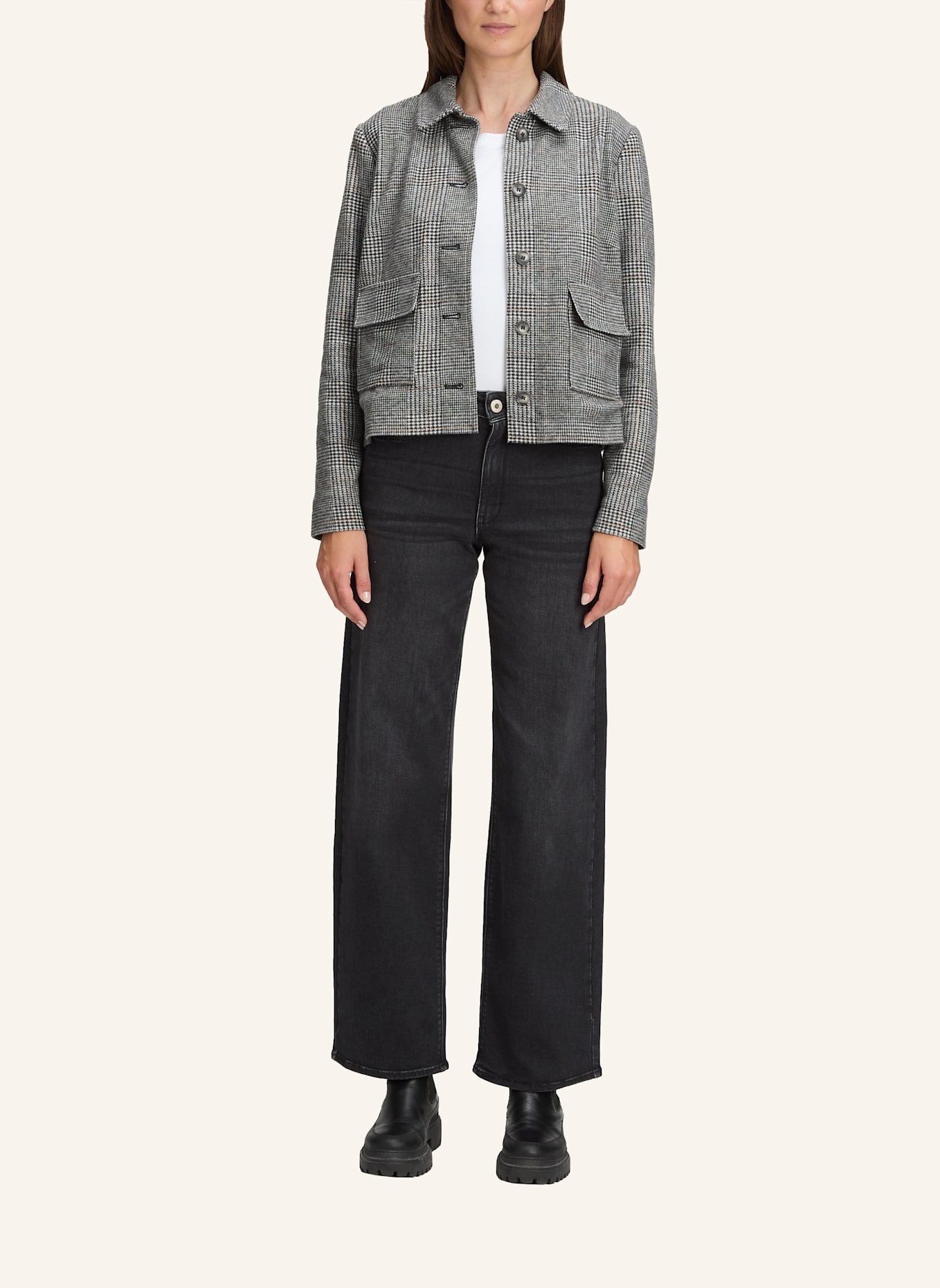 BETTY&CO Casual-Jacke mit Taschen: SCHWARZ/ CAMEL