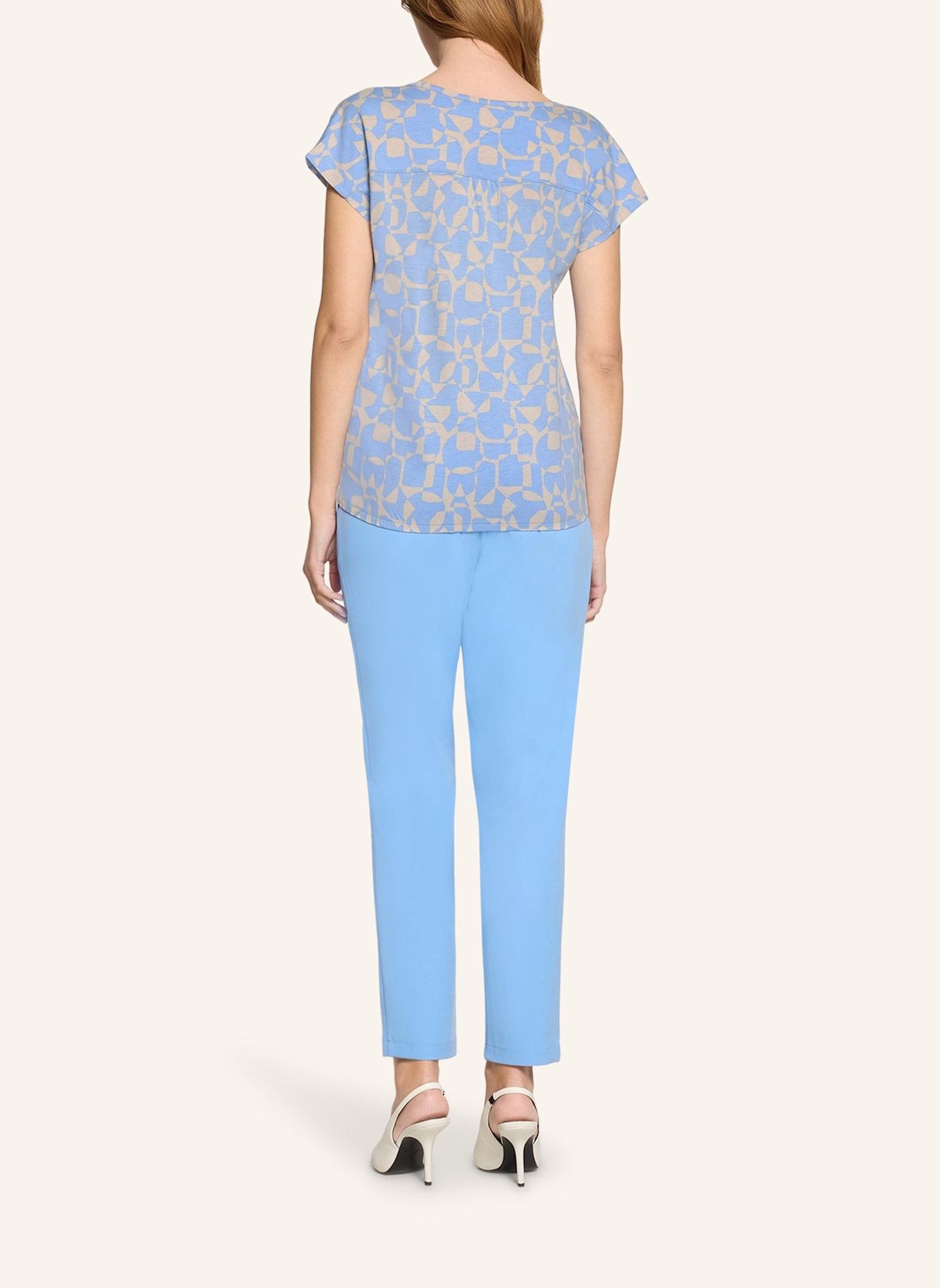 BETTY&CO Blusenshirt mit Gummizug: BLAU