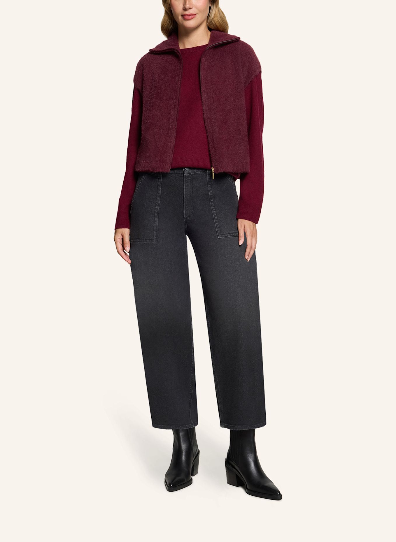 BETTY&CO Gebreid vest met ritssluiting: DONKERROOD