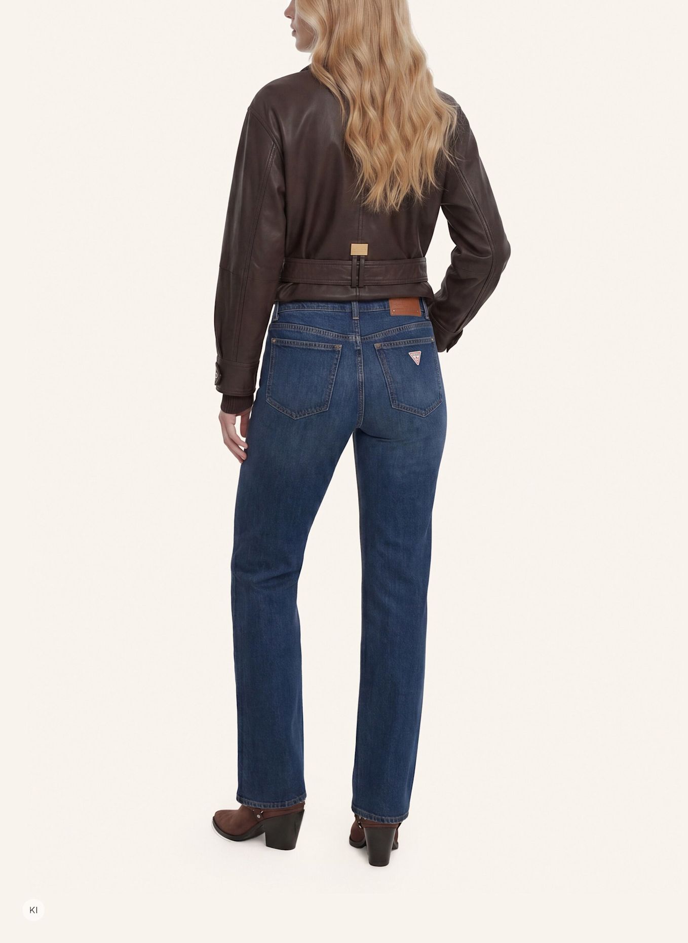 GUESS Regular: BLAU