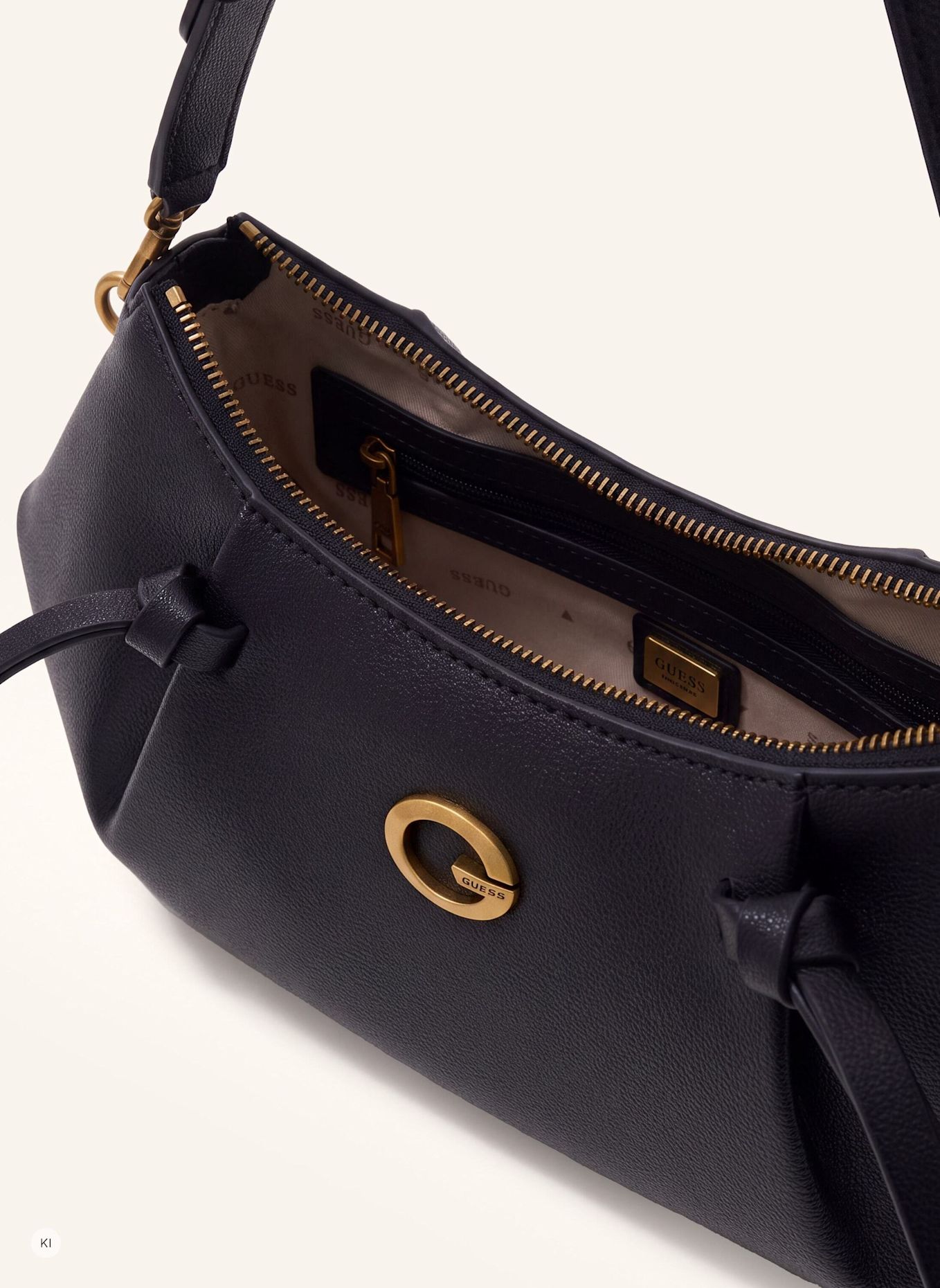 GUESS Handtasche: SCHWARZ