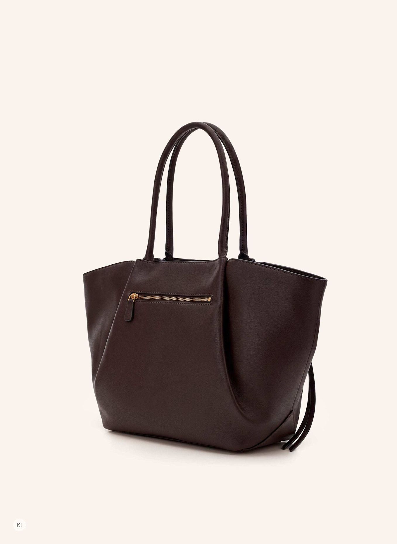 GUESS Shopper: BRAUN
