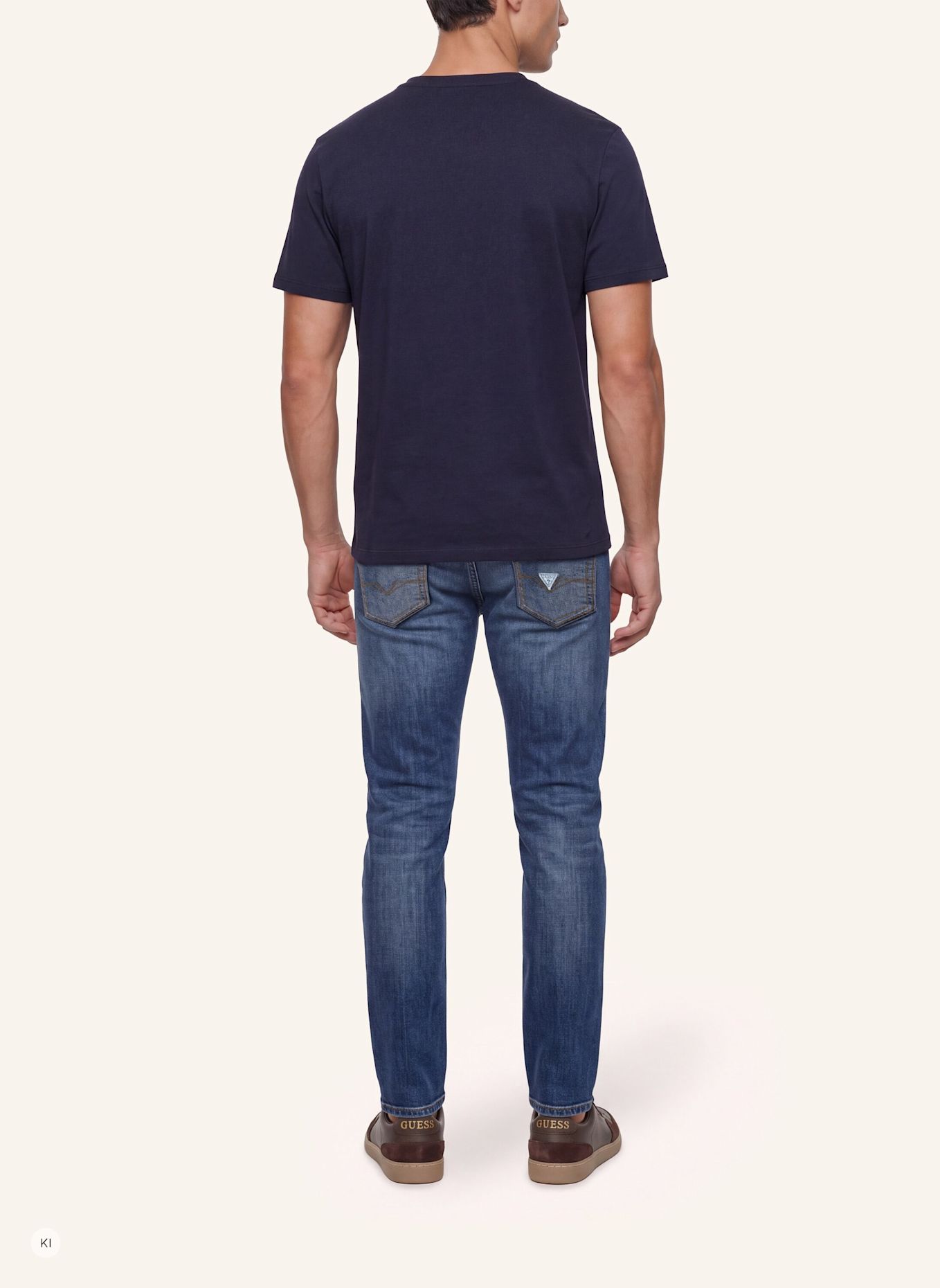GUESS T-Shirt: DUNKELBLAU