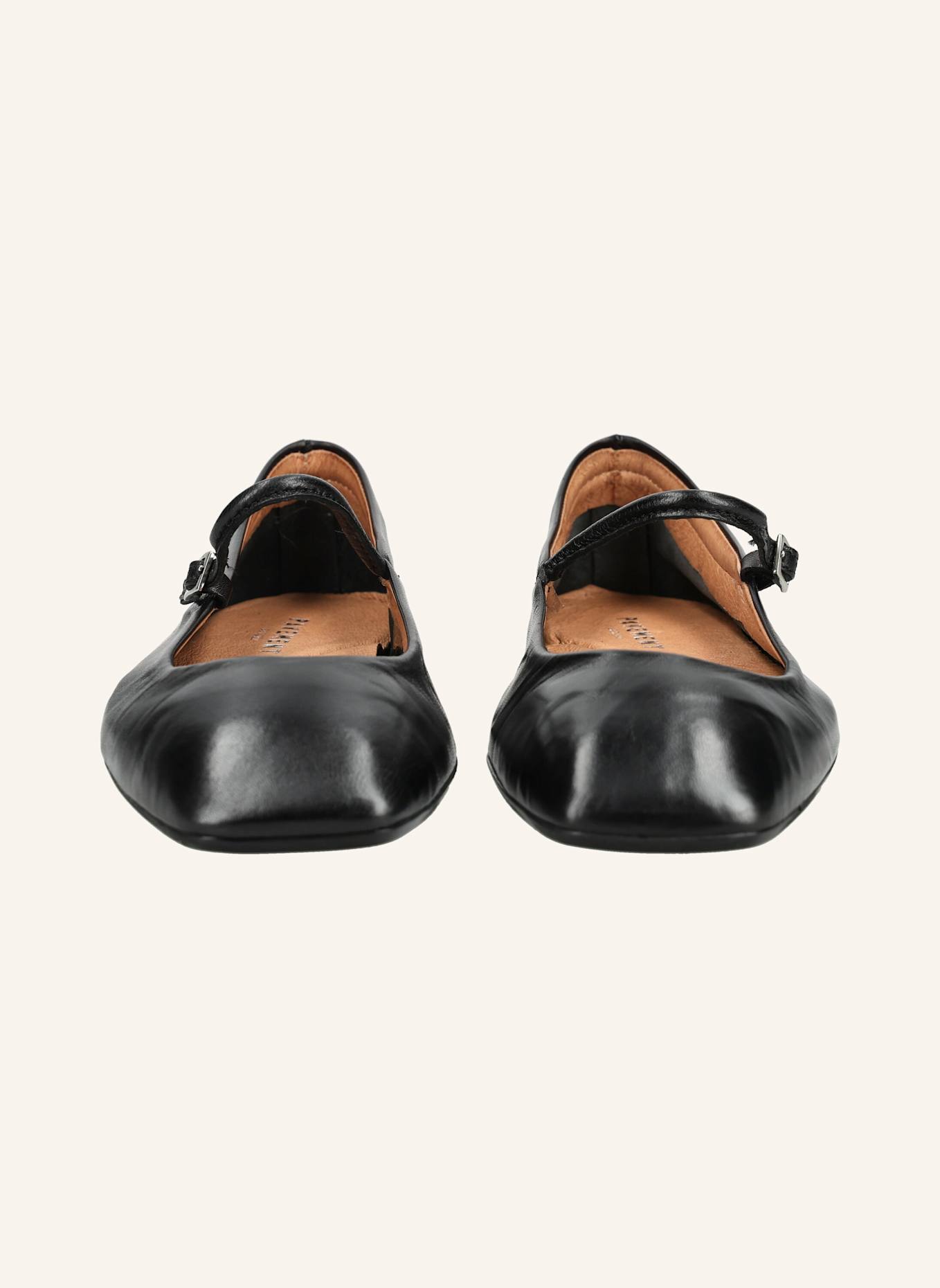 PAVEMENT Ballerinas: SCHWARZ