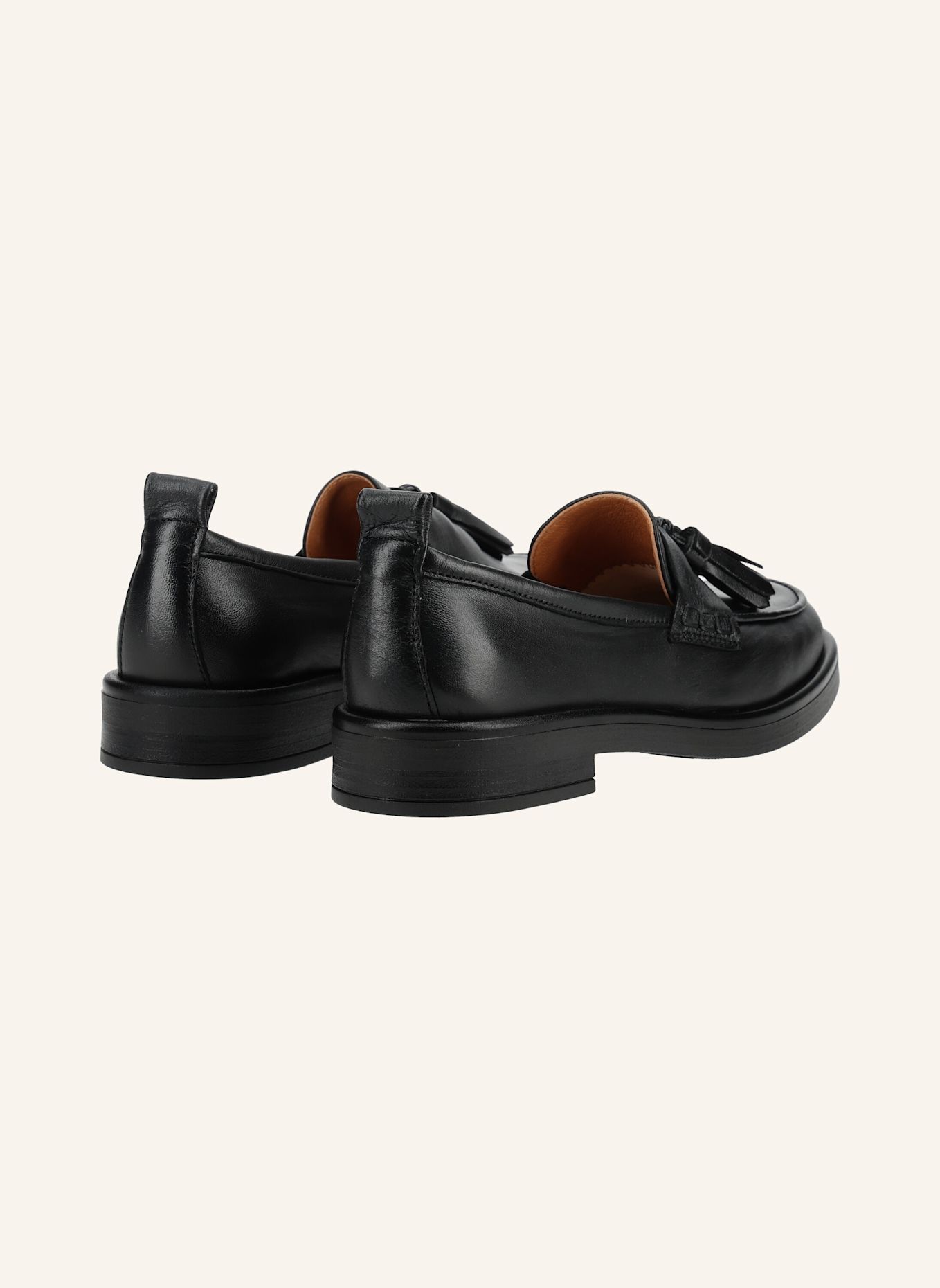 PAVEMENT Slipper SHELLY TASSEL: SCHWARZ