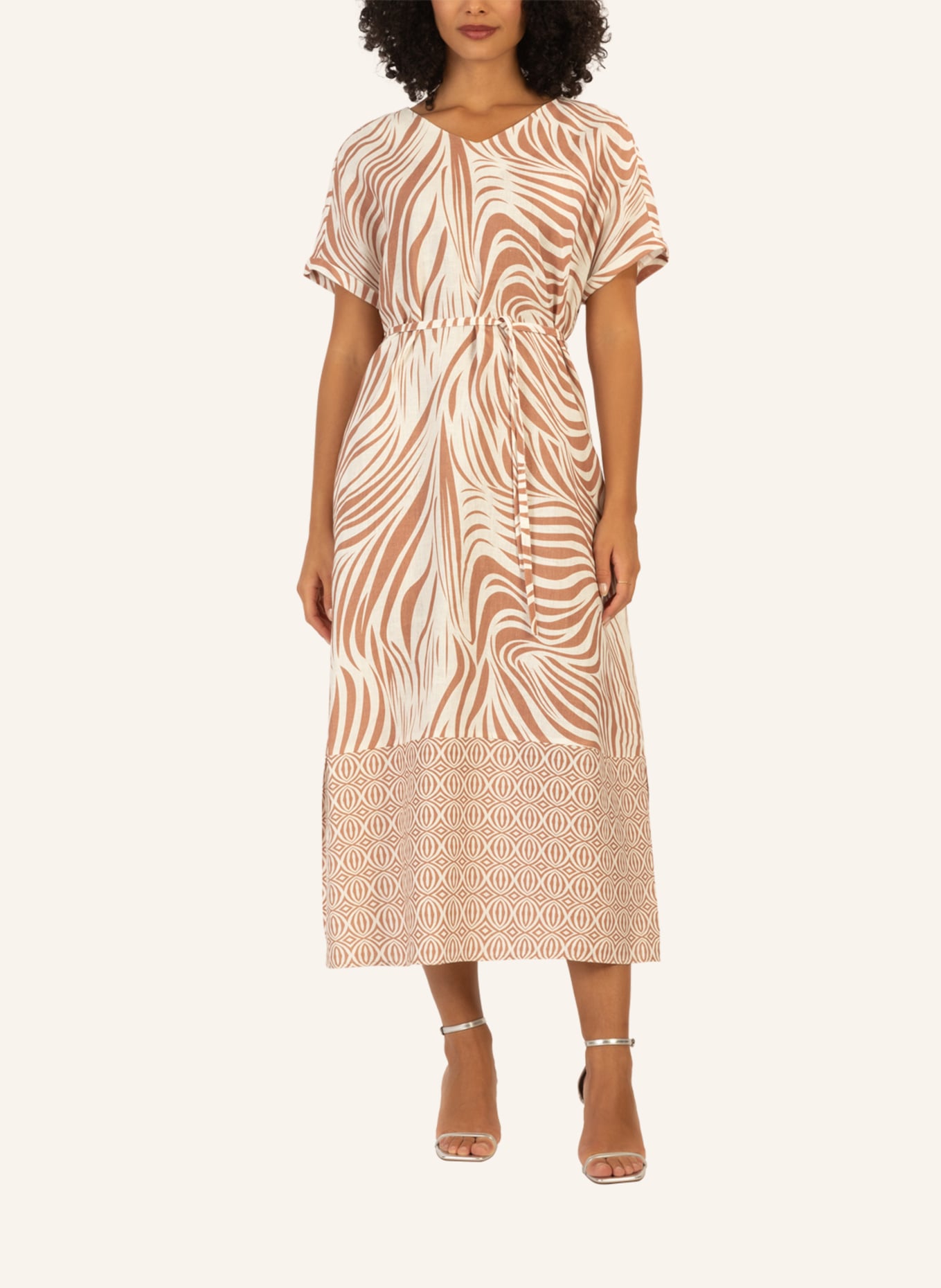 mint & mia Langes Leinen Kleid: CREME/ BRAUN