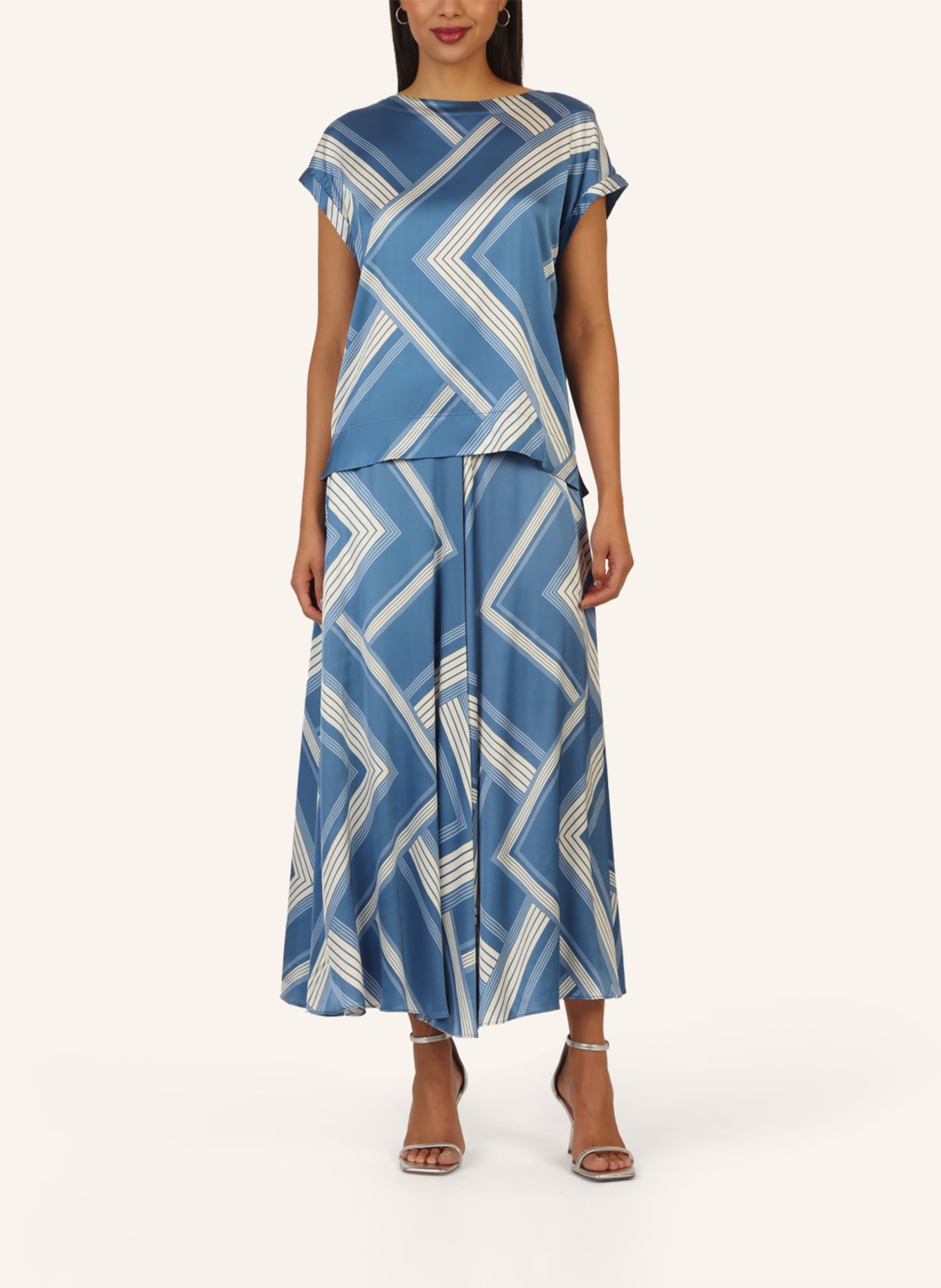 mint & mia Bedrucktes satin Shirt: BLAU/ WEISS