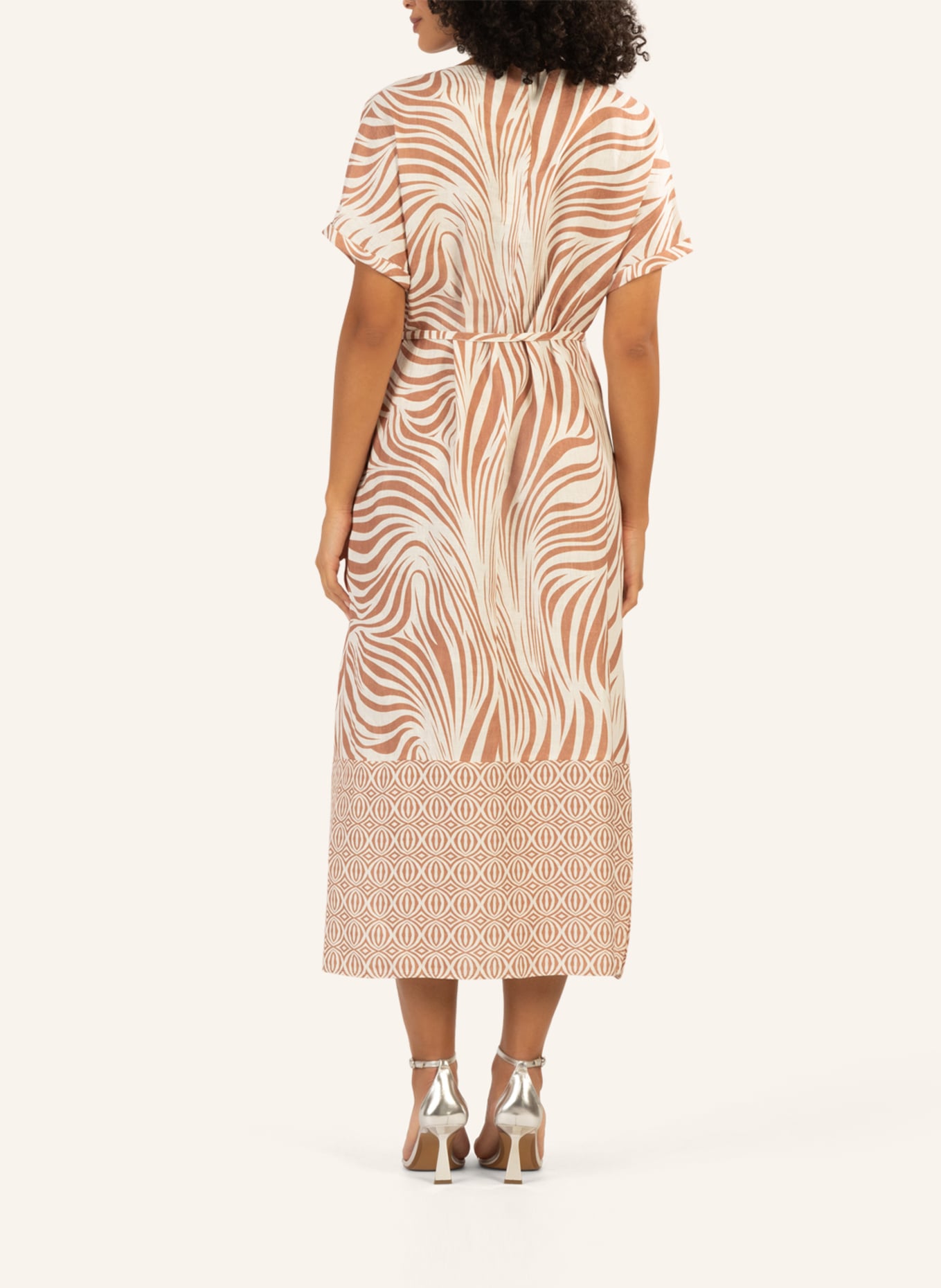 mint & mia Langes Leinen Kleid: CREME/ BRAUN
