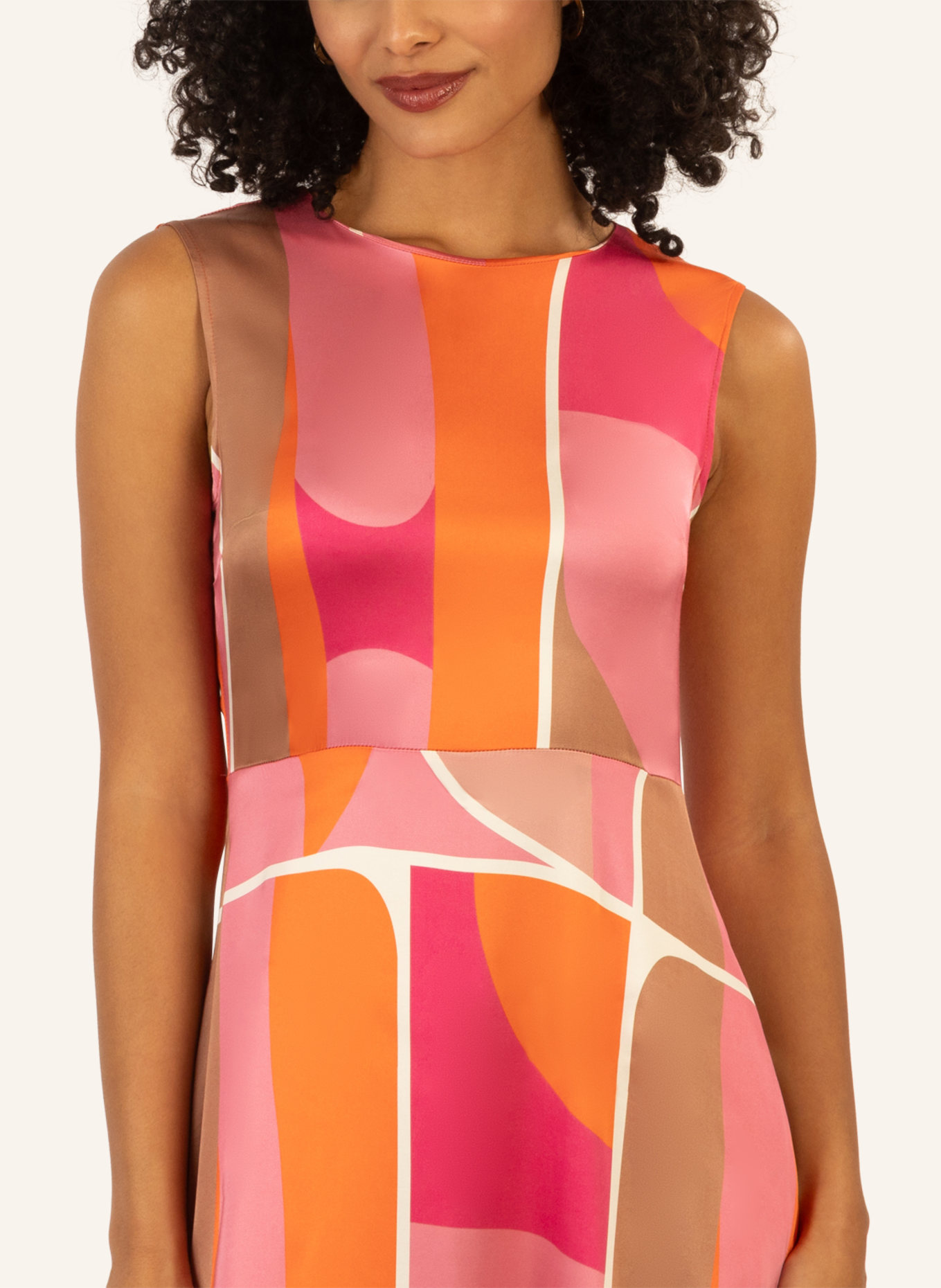 mint & mia Langes bedrucktes Viskose satin Kleid: ROSA