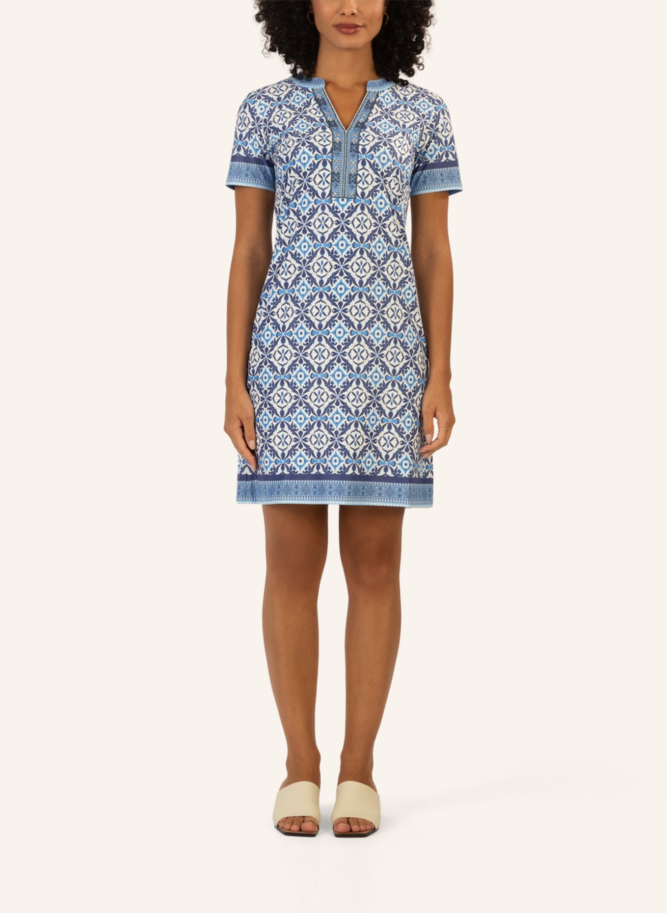 mint & mia Kurzes Kofferkleid: BLAU/ WEISS