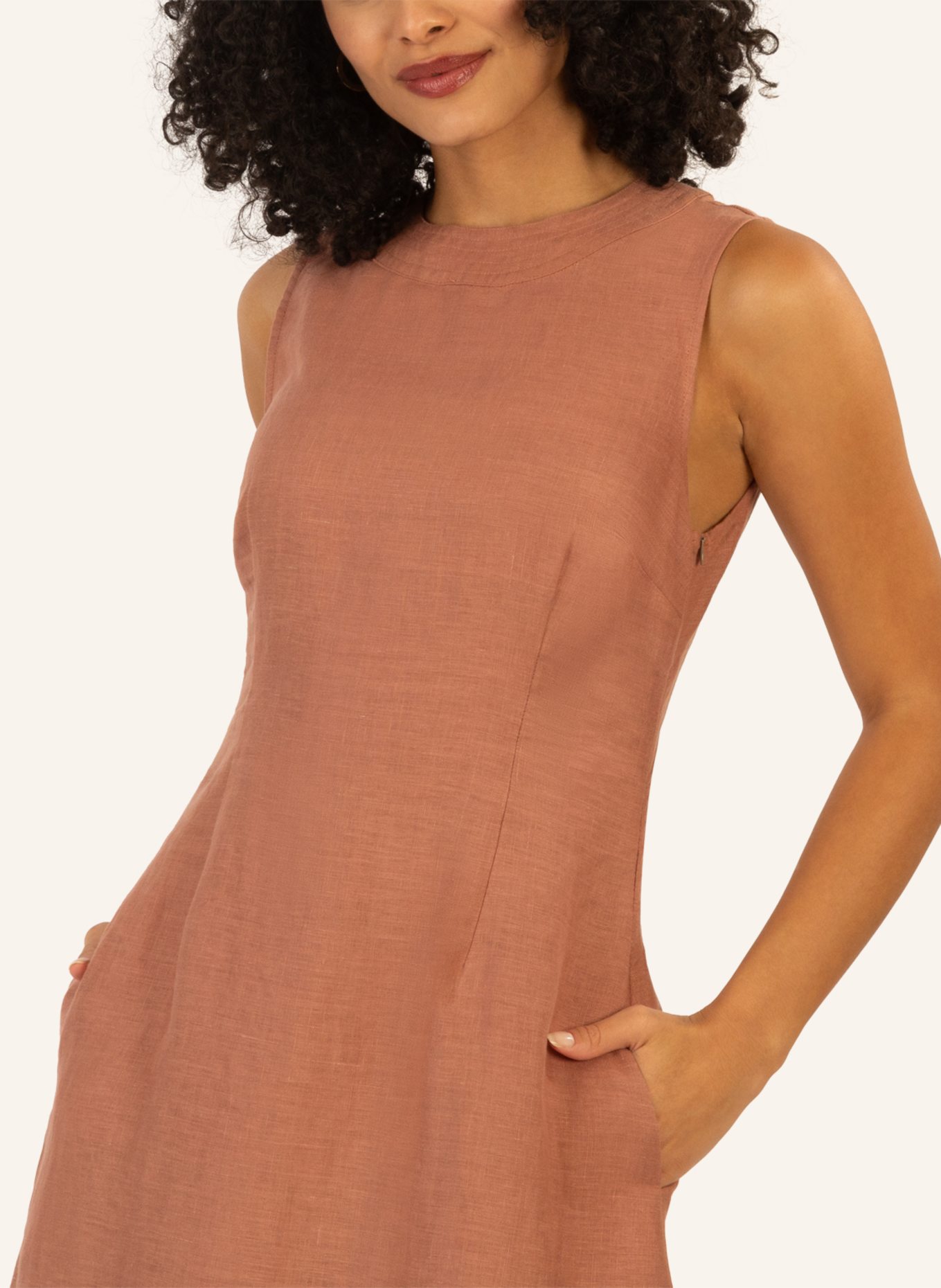 mint & mia Langes Leinen Kleid: BRAUN