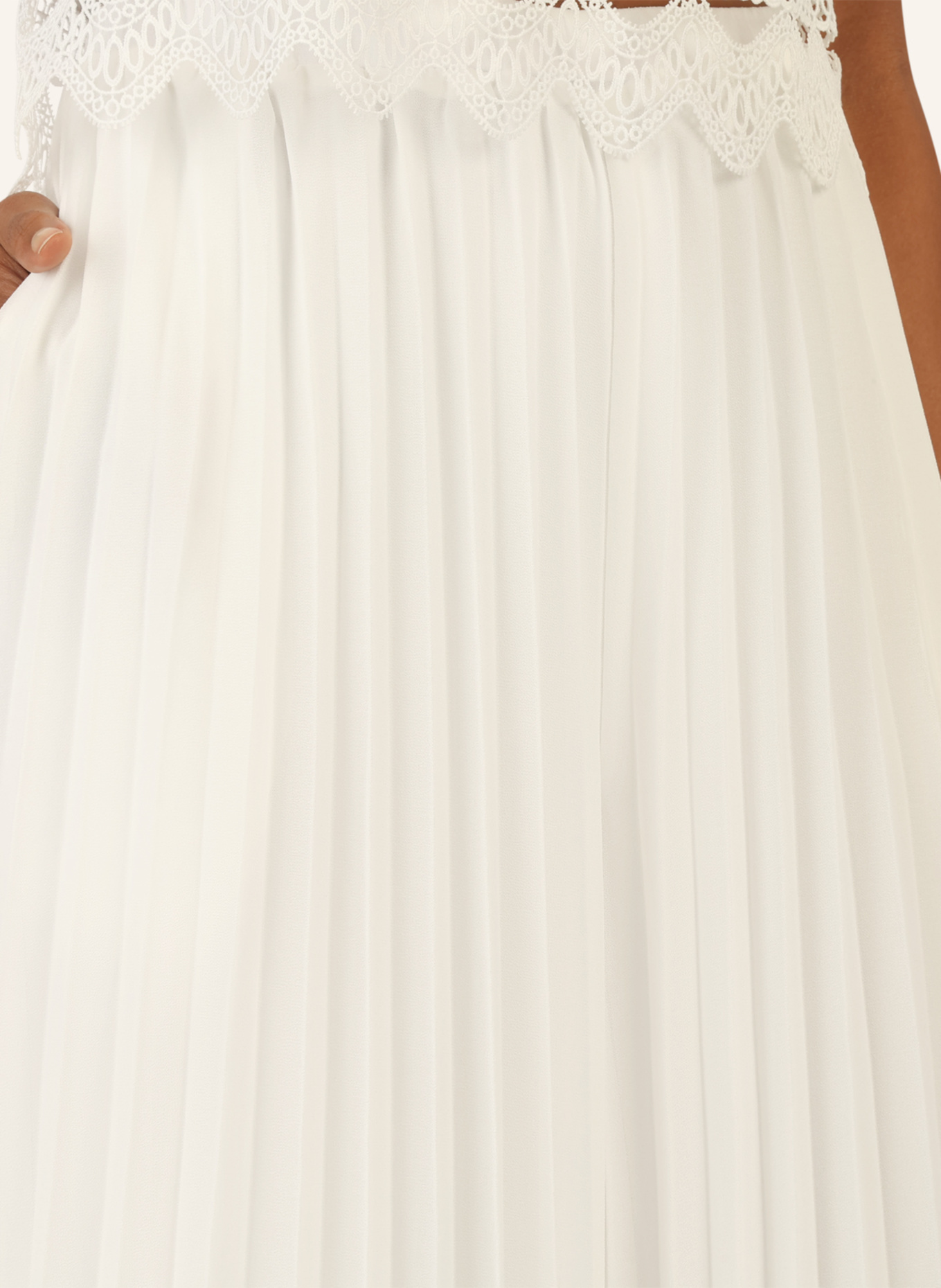 APART Plisseehose: CREME