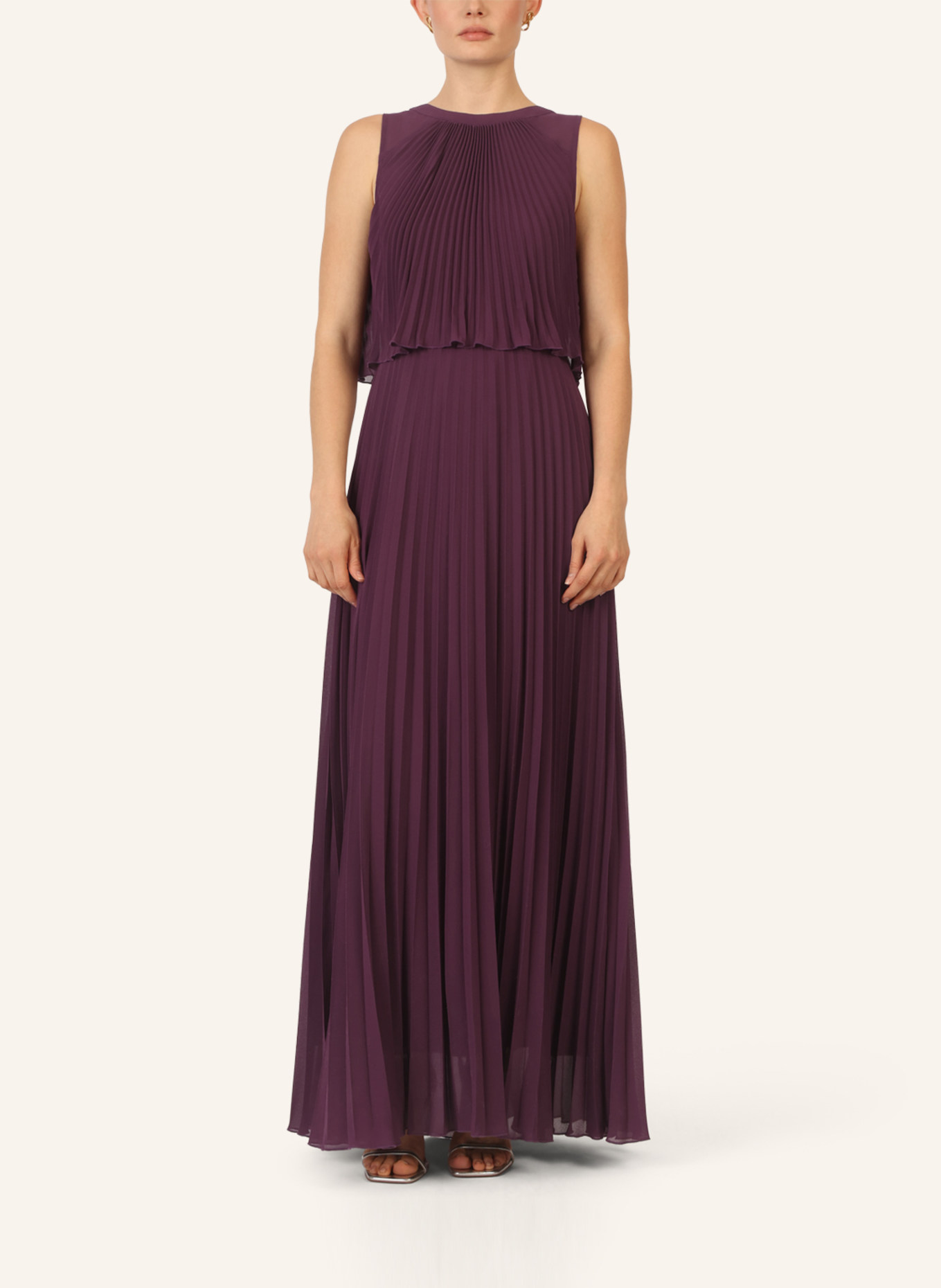 APART Abendkleid mit Plissees: DUNKELLILA