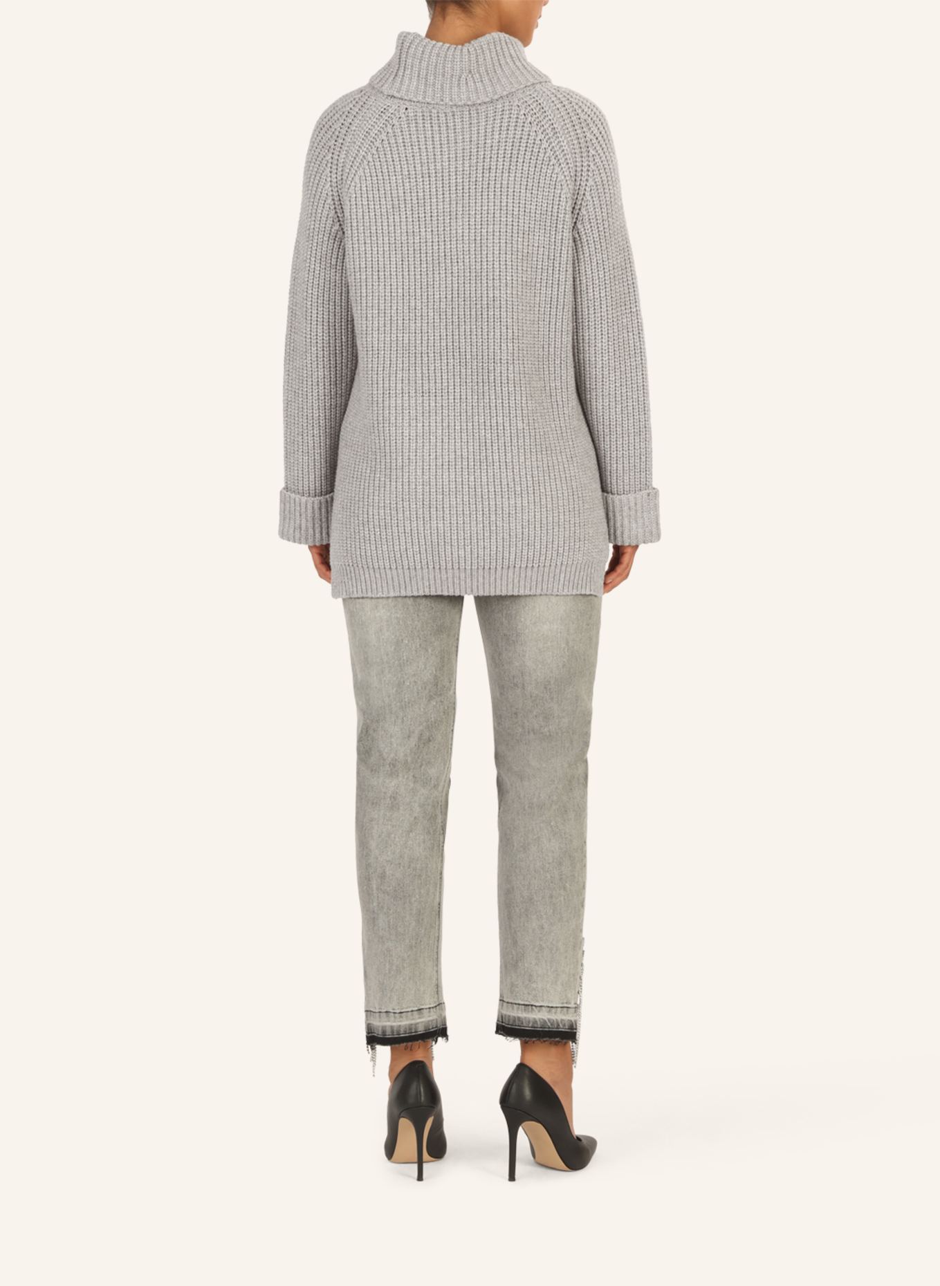 APART Oversized Pullover: GRAU