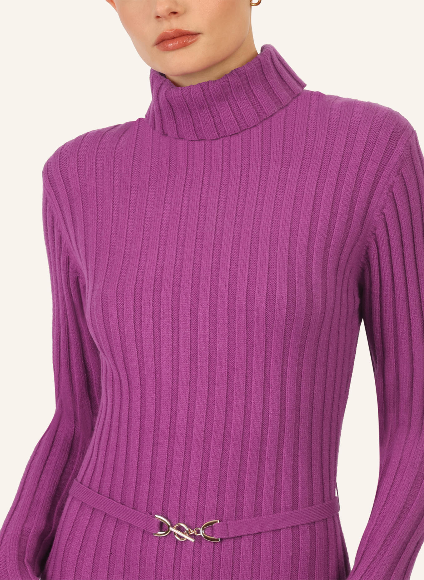 APART Midistrickkleid: LILA