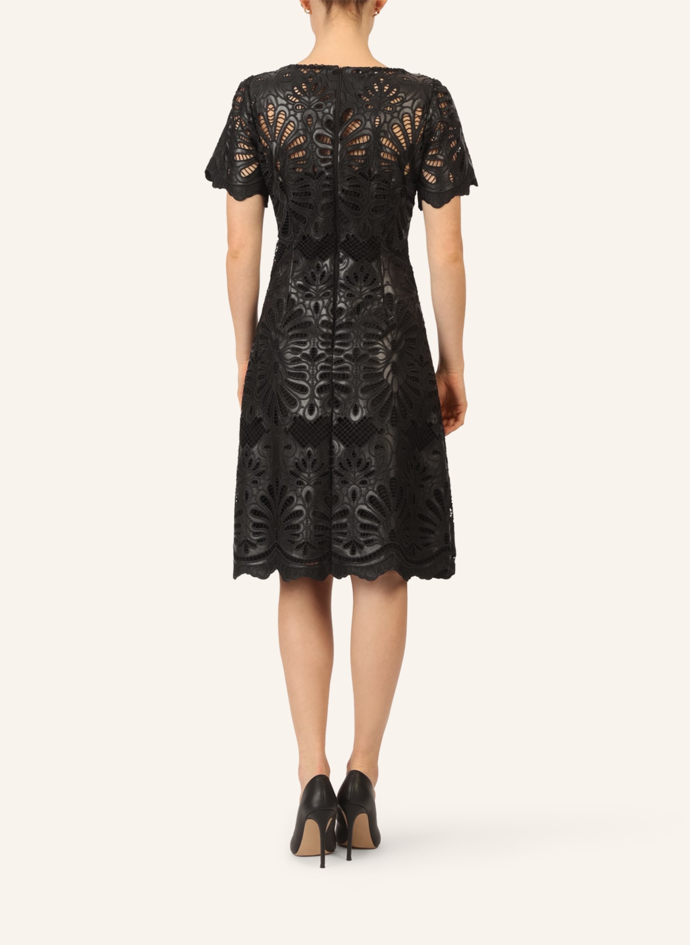 APART Kunstlederkleid: SCHWARZ