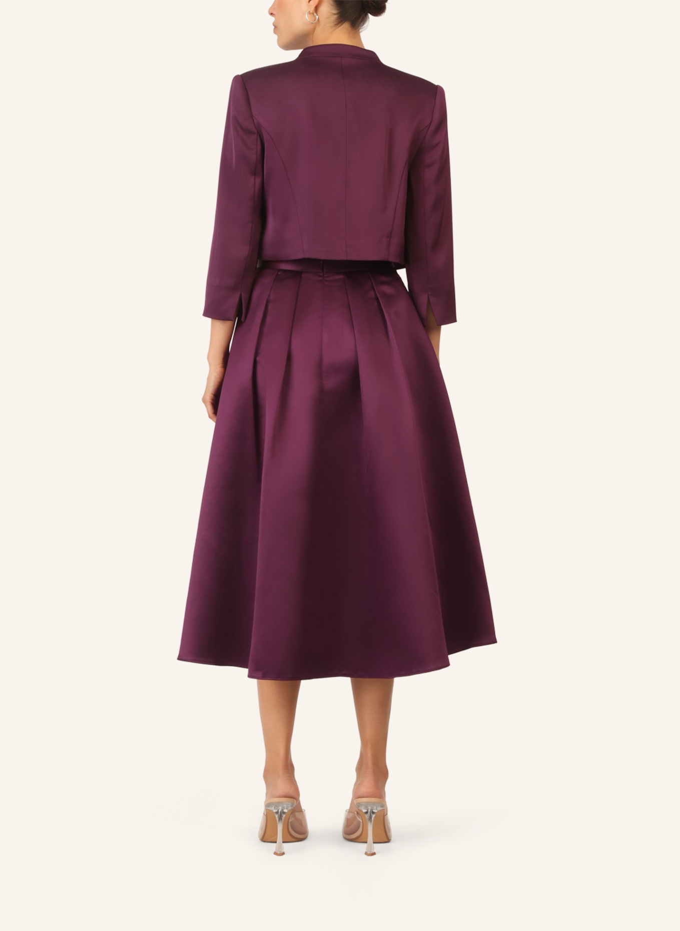 APART Satinbolero: DUNKELLILA