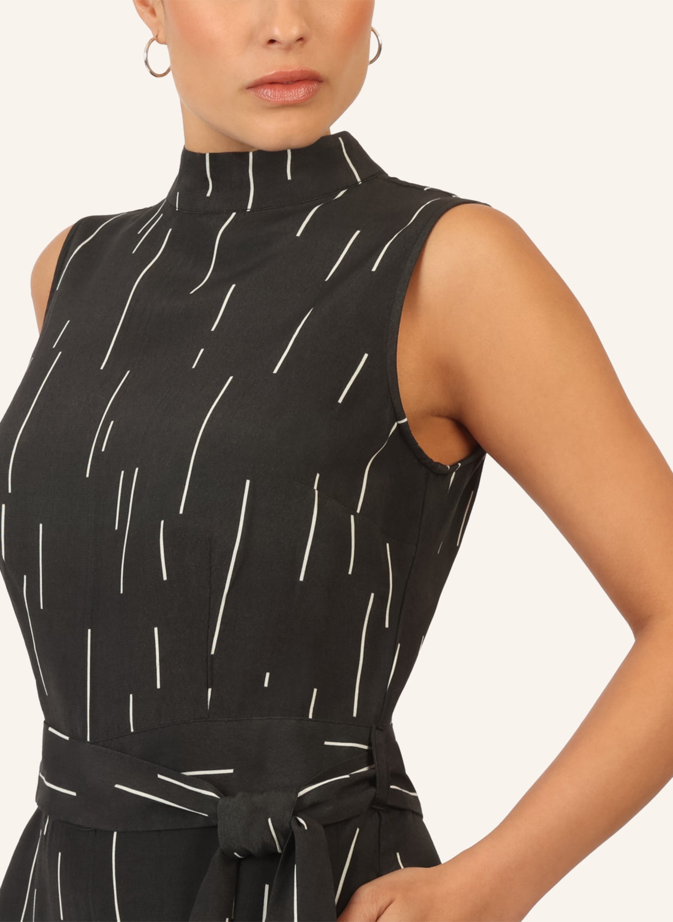 APART Overall: SCHWARZ/ CREME