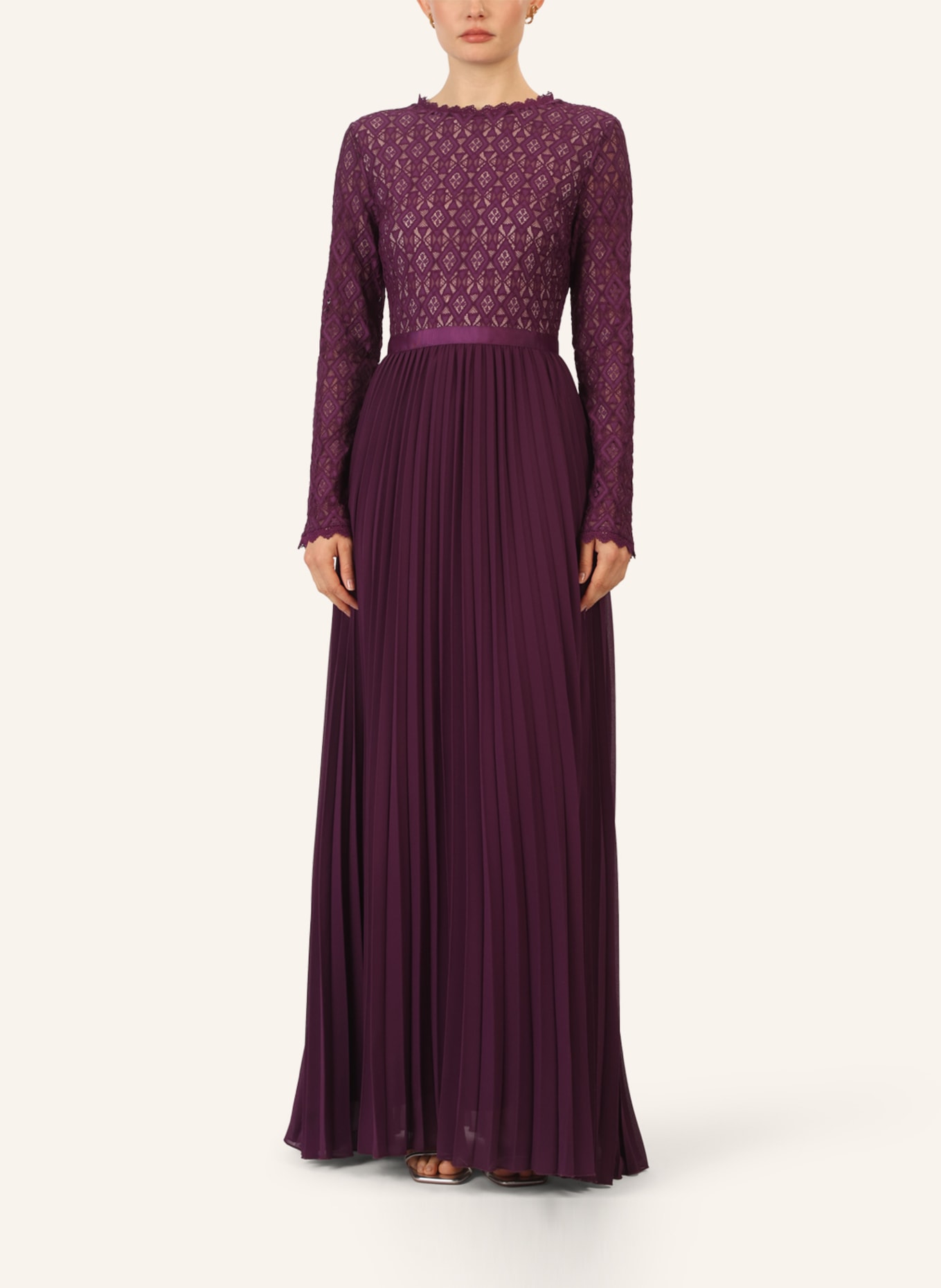 APART Abendkleid: DUNKELLILA