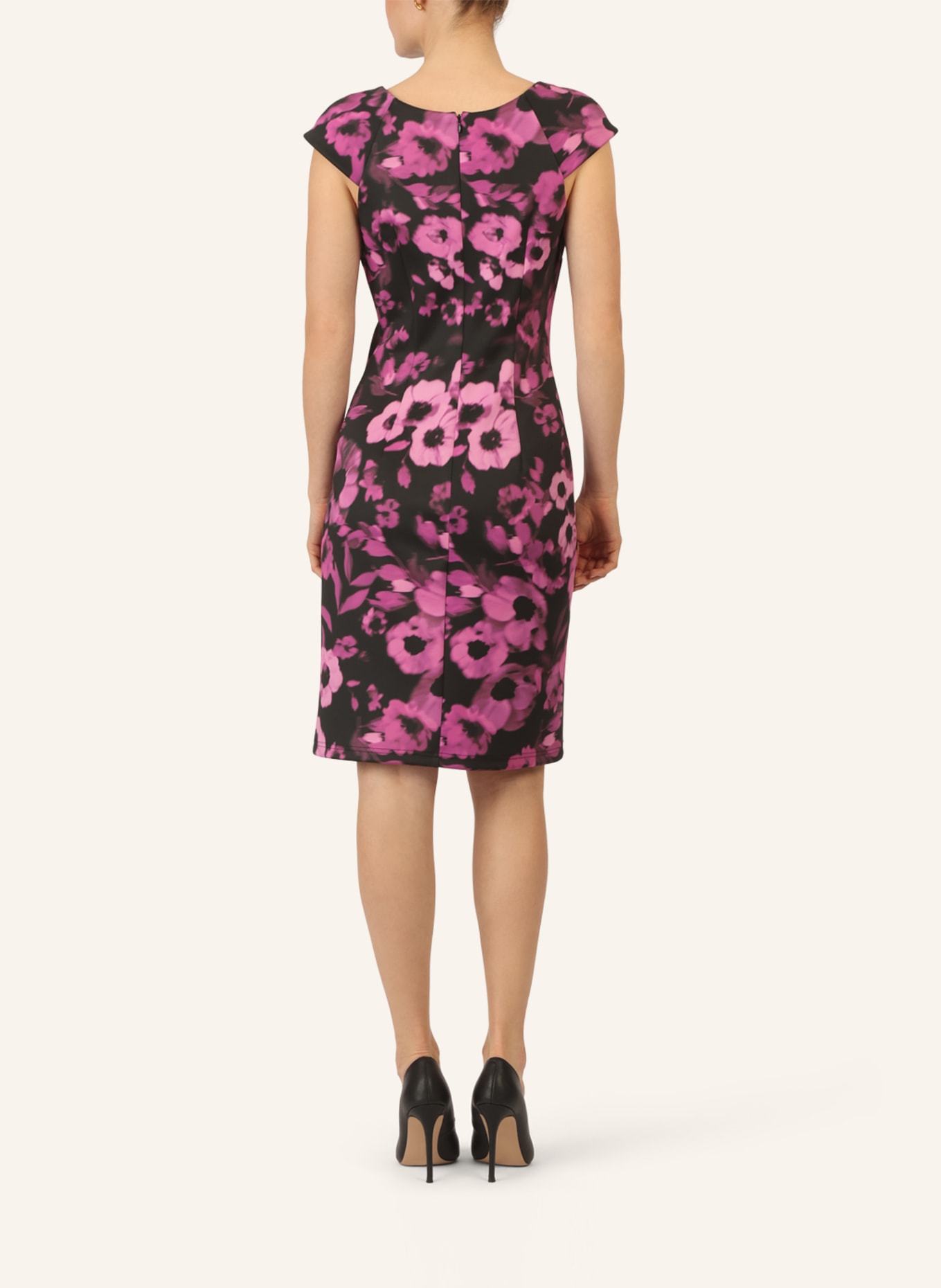 APART Jerseykleid: SCHWARZ/ SILBER