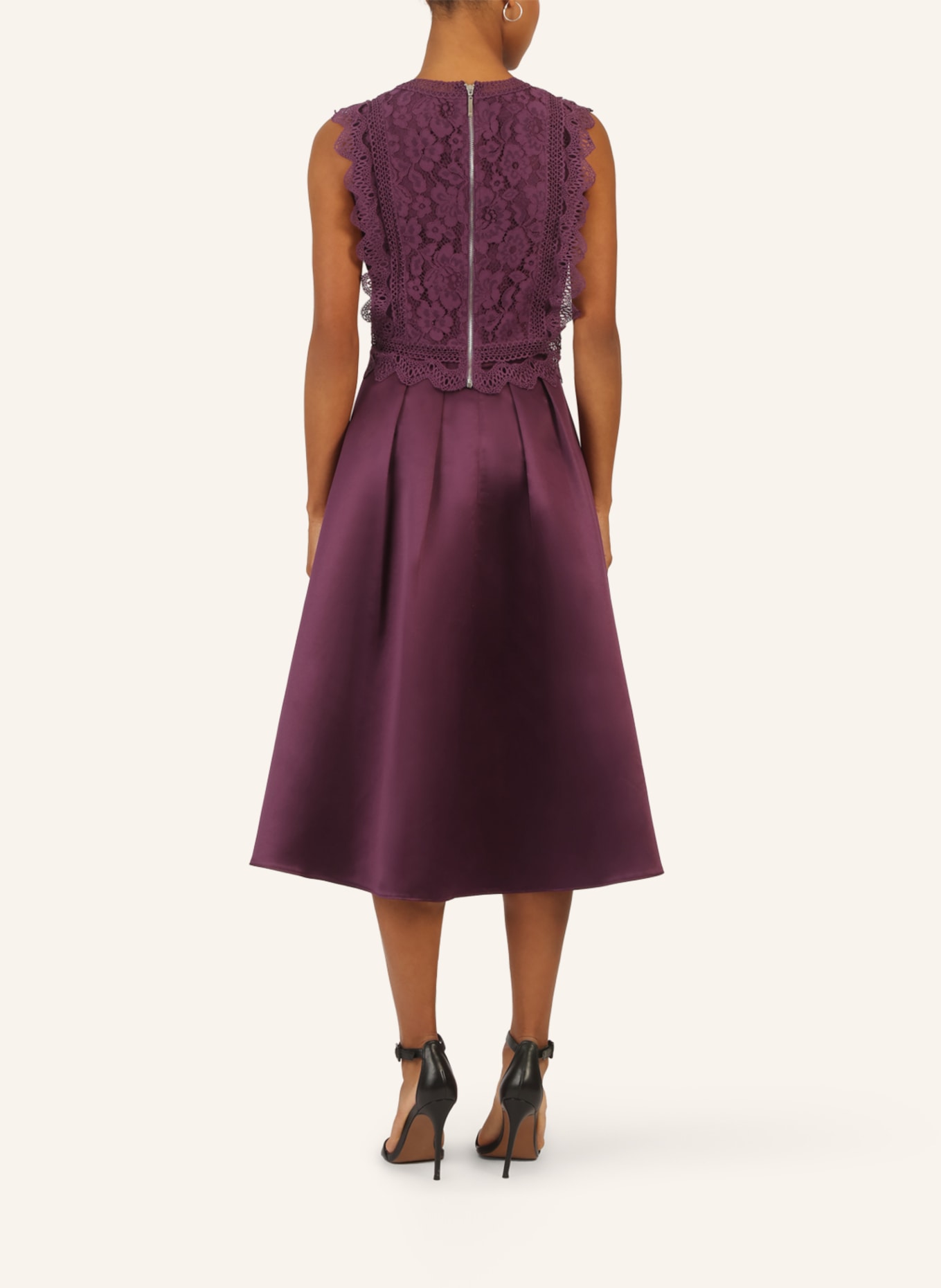 APART Rock: DUNKELLILA