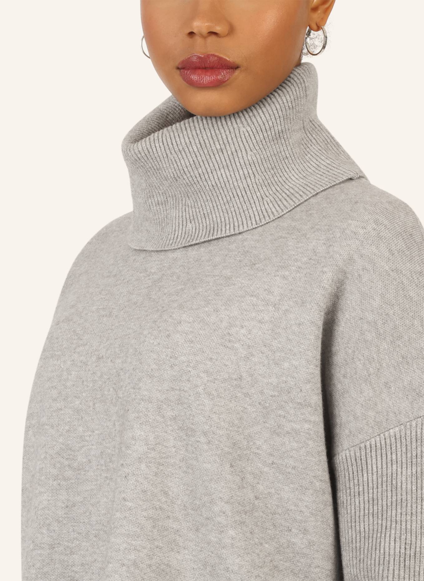 APART Oversized Pullover: GRAU