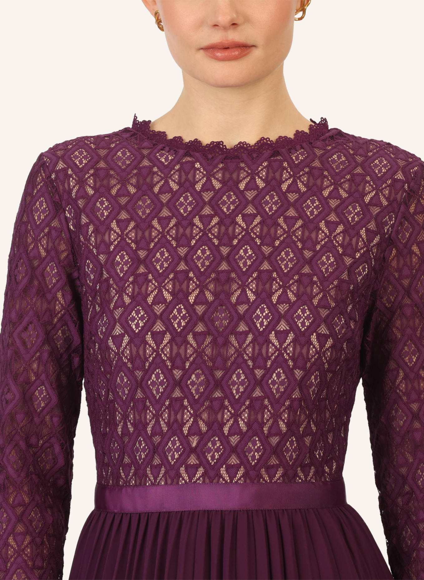 APART Abendkleid: DUNKELLILA