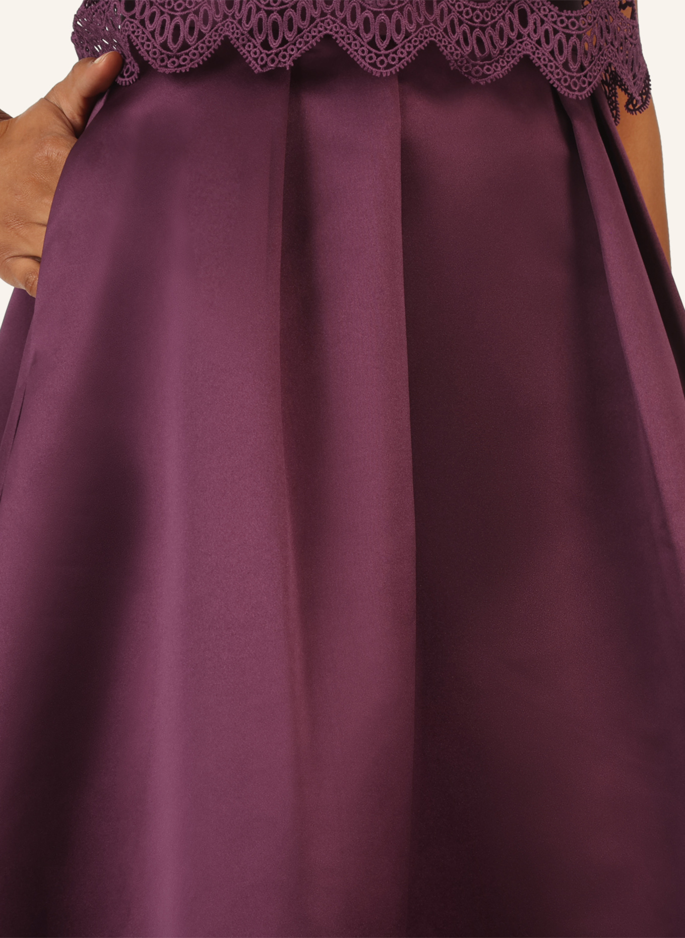 APART Rock: DUNKELLILA