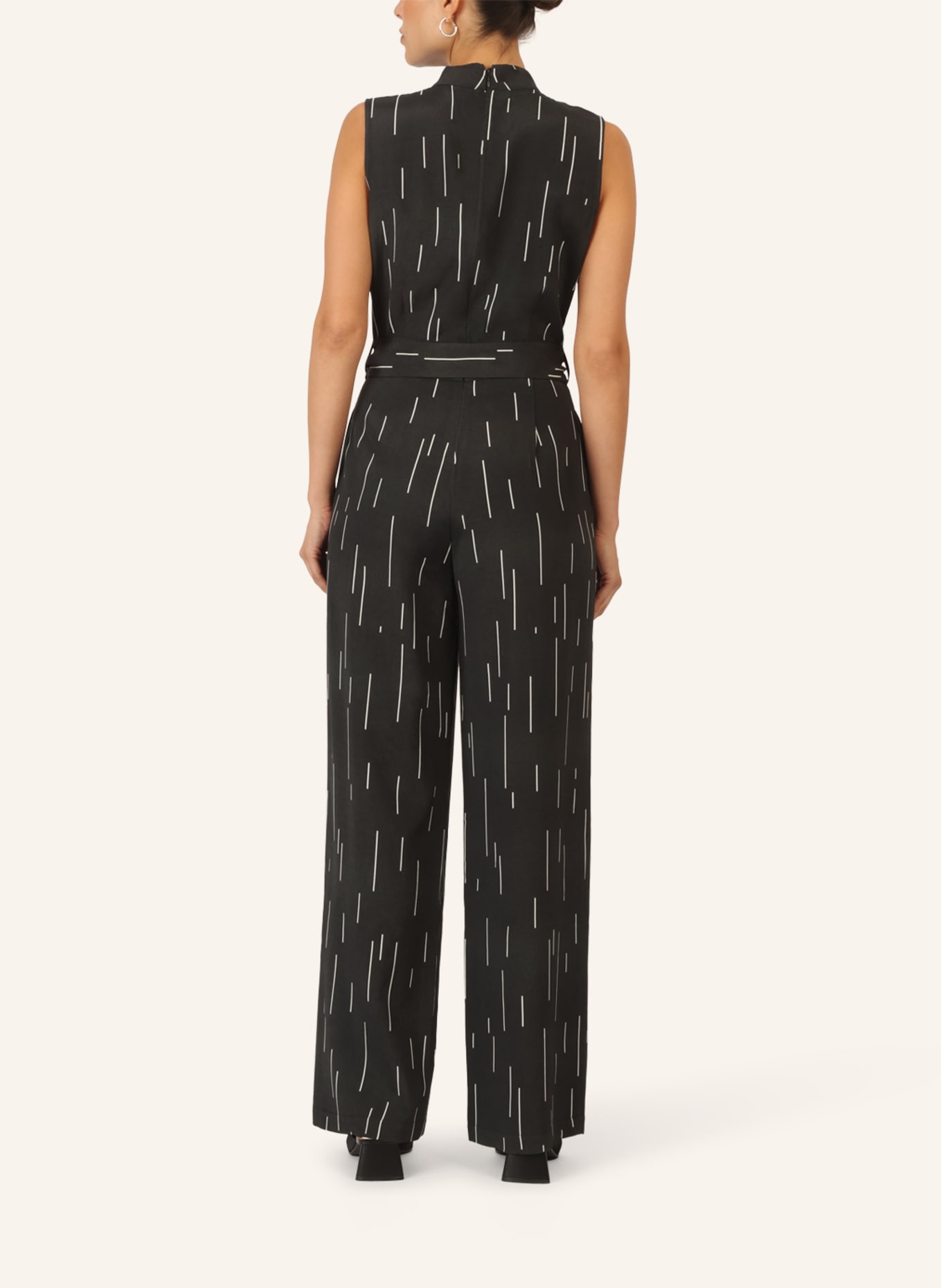 APART Overall: SCHWARZ/ CREME