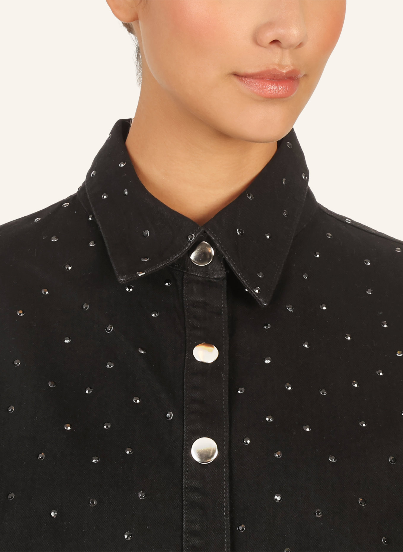 APART Jeanshemd mit Kristallsteinen: SCHWARZ