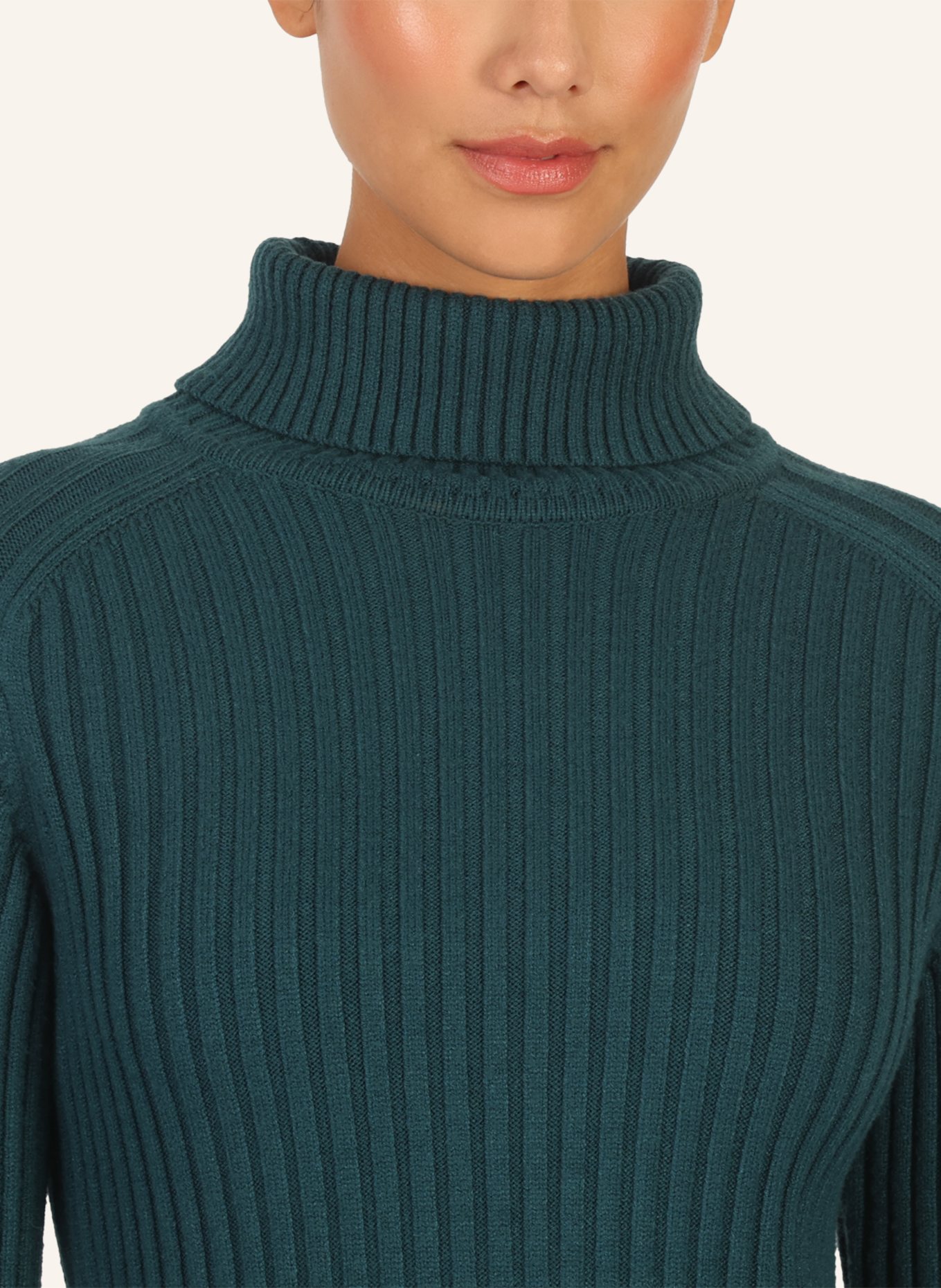 APART Rippenstrickkleid: DUNKELGRÜN