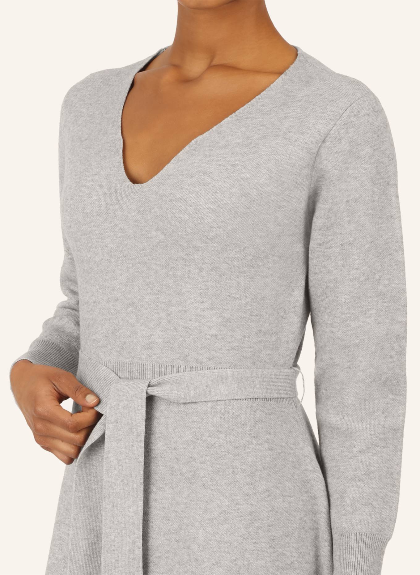 APART Strickkleid: GRAU