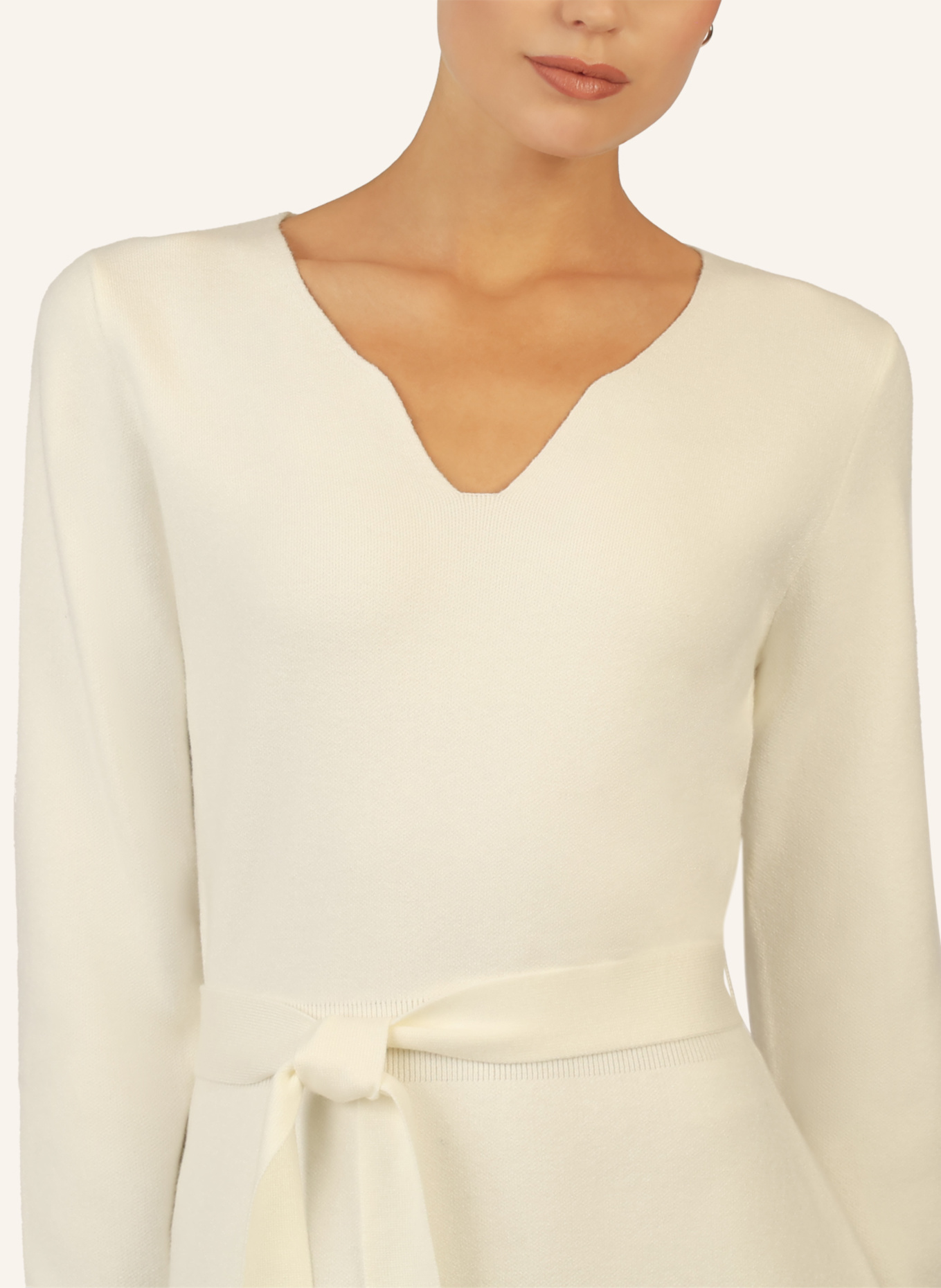 APART Strickkleid: CREME