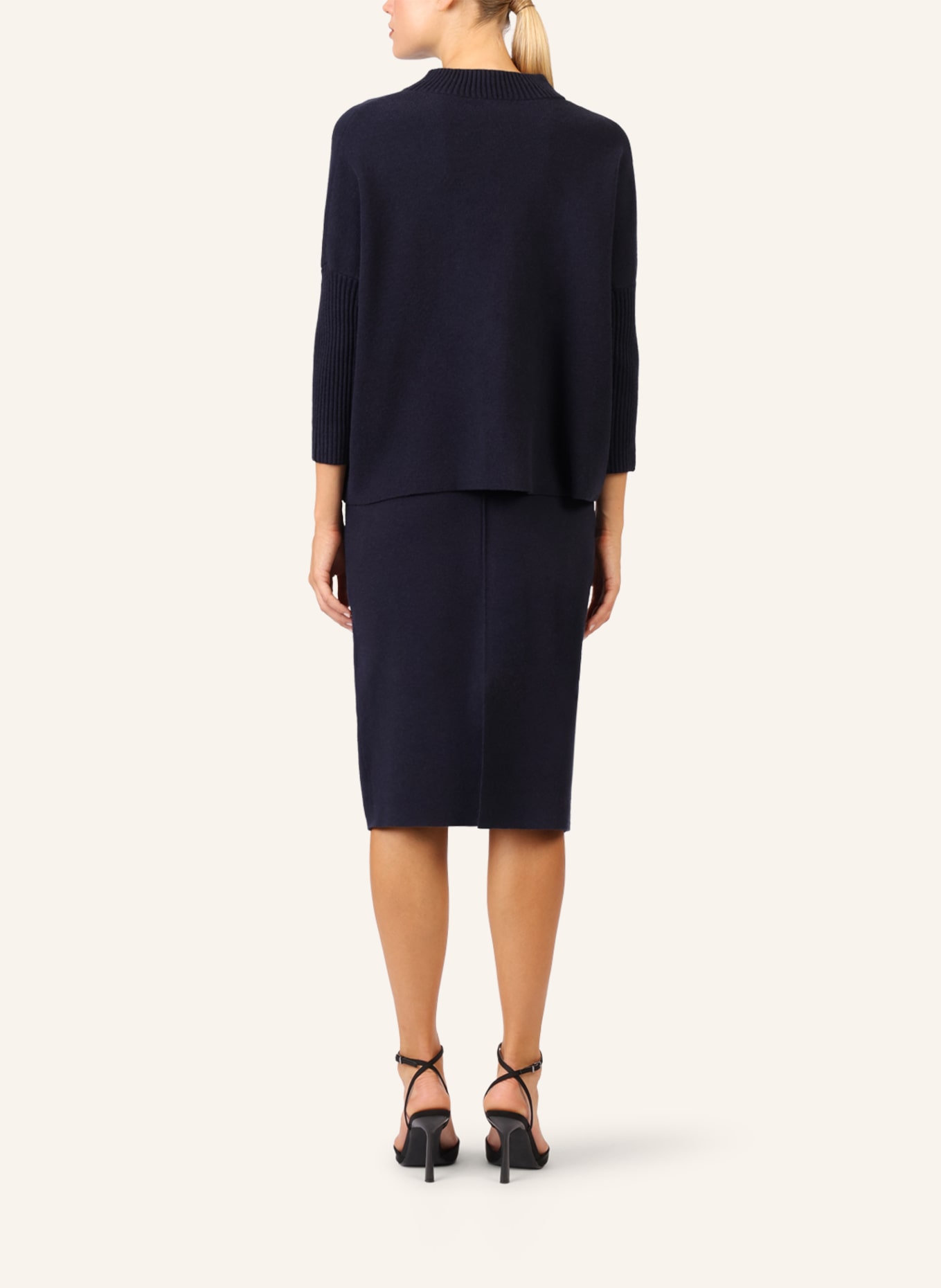 APART Oversized Pullover: DUNKELBLAU