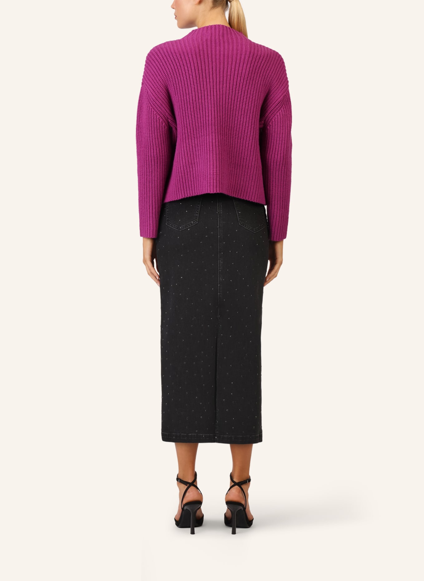 APART Oversized Pullover: LILA