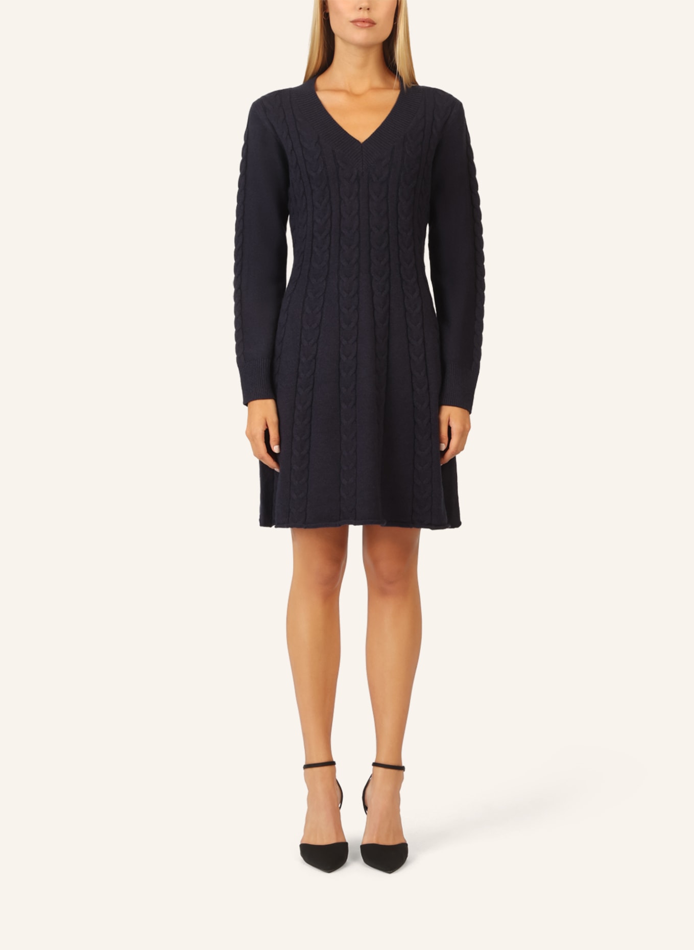 APART Strickkleid: DUNKELBLAU