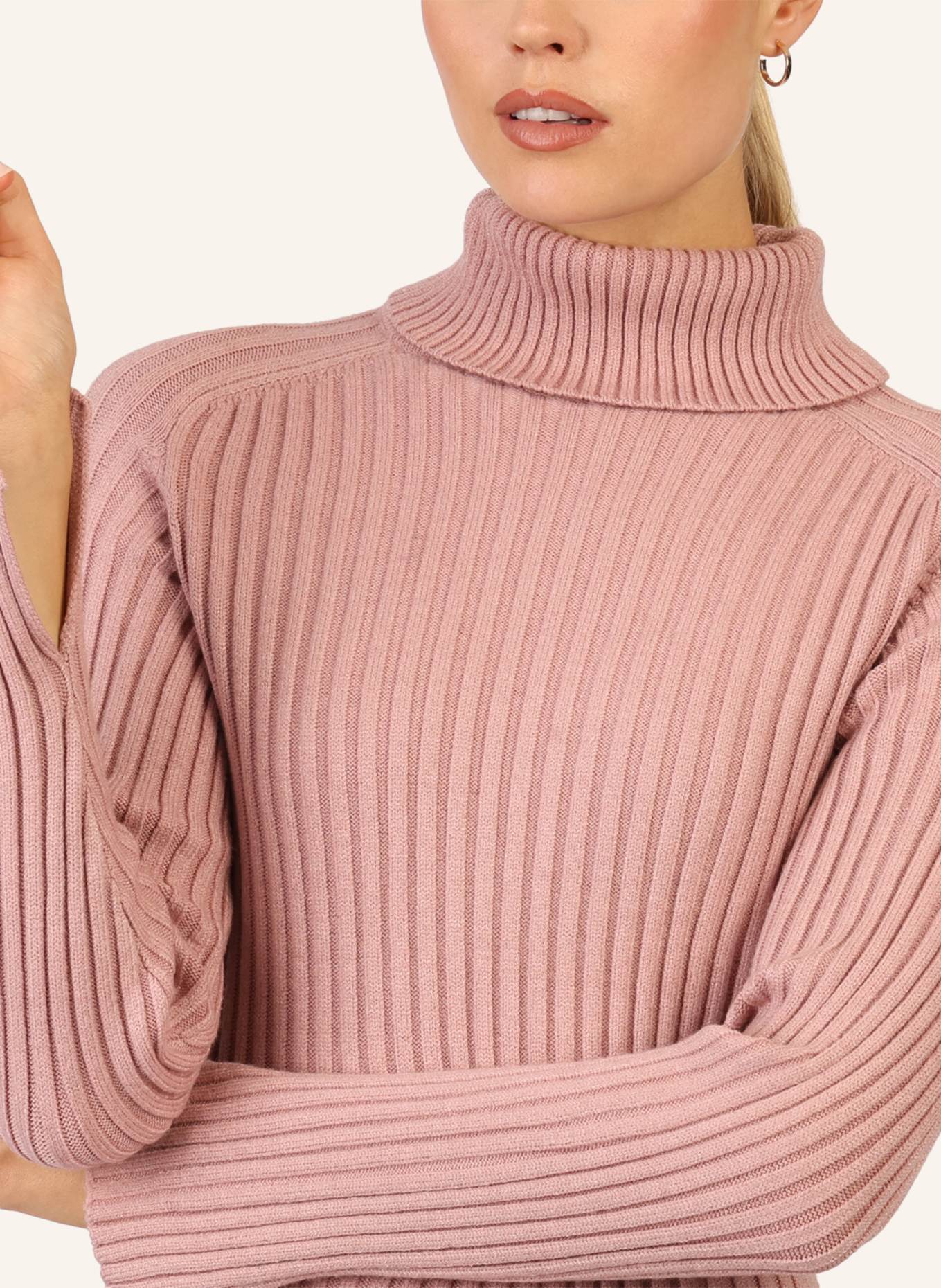 APART Rippenstrickkleid: HELLLILA