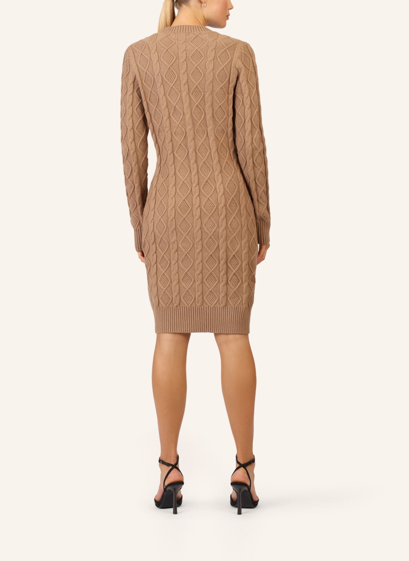 APART Strickkleid: CAMEL