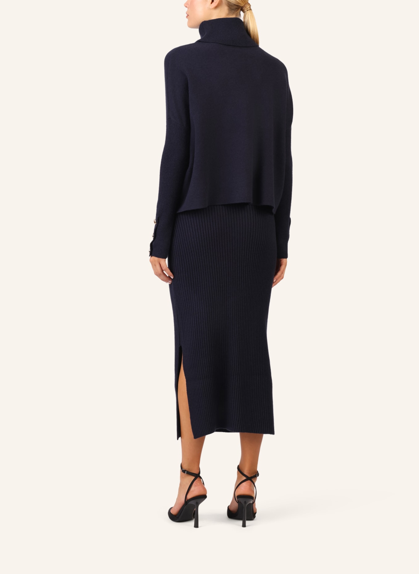 APART Oversized Pullover: DUNKELBLAU