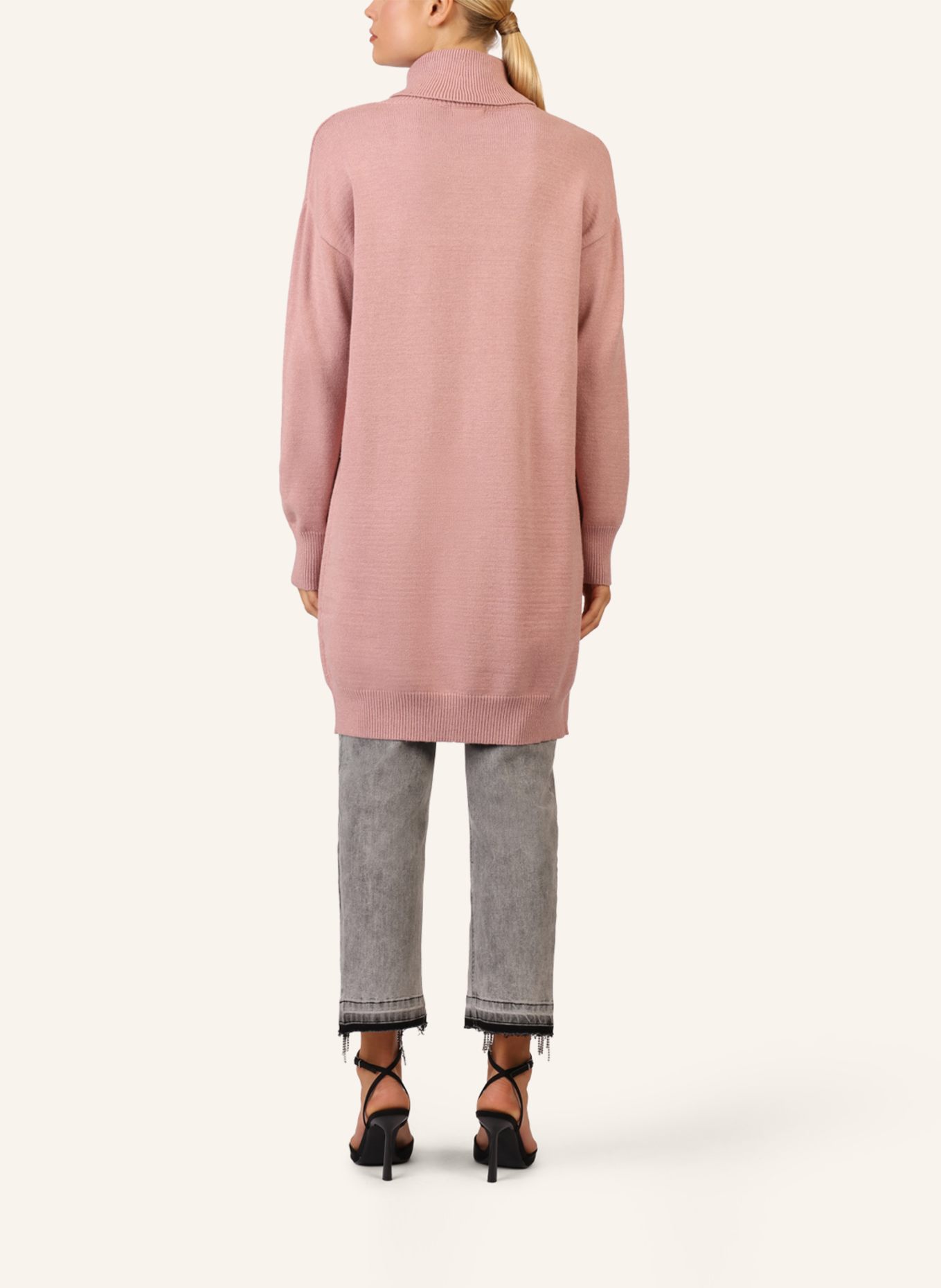 APART Overside Strickkleid: HELLLILA